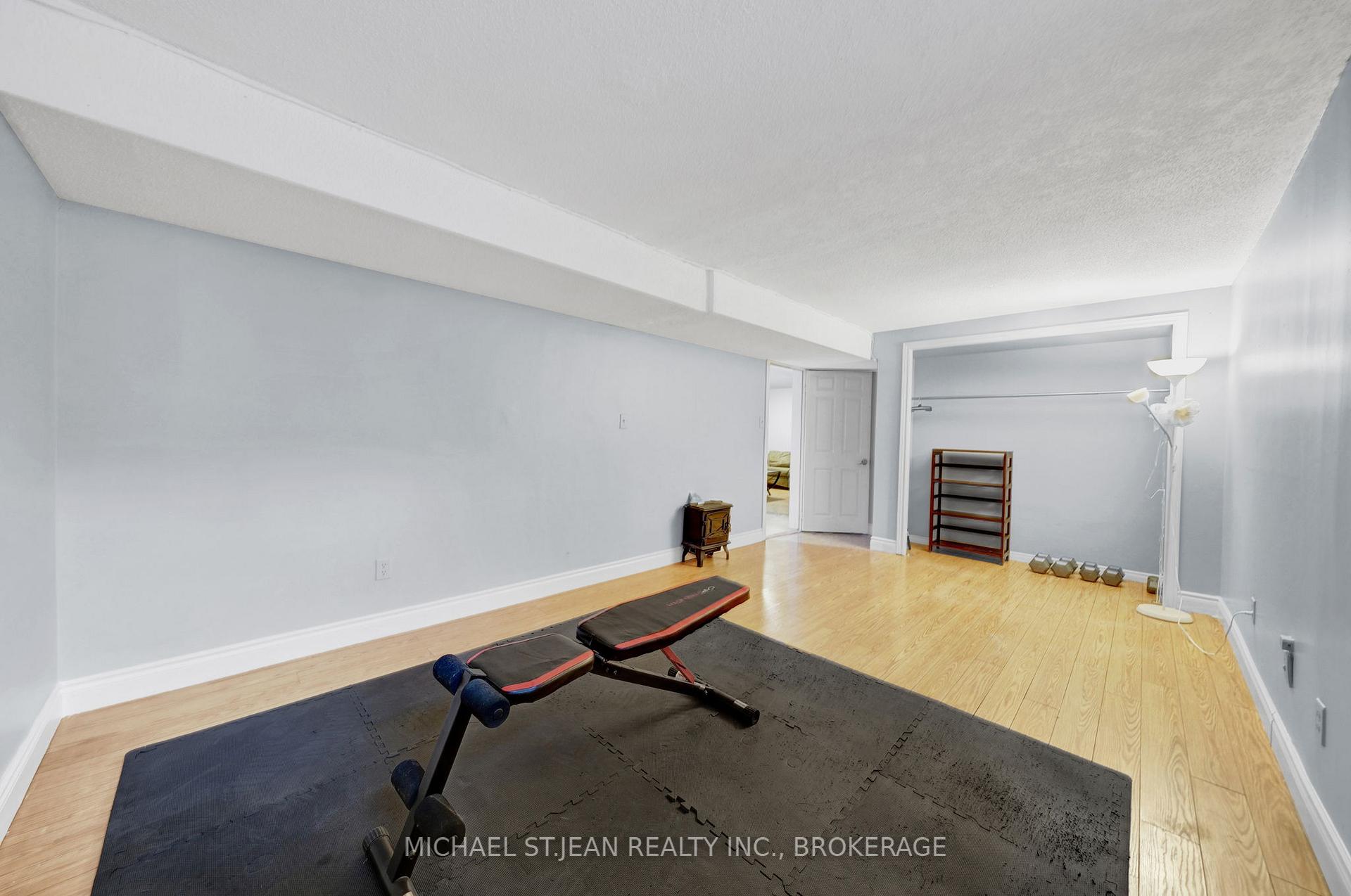 Photo 32 of 245 Stadacona Avenue, Hamilton, Ancaster — HOMEH