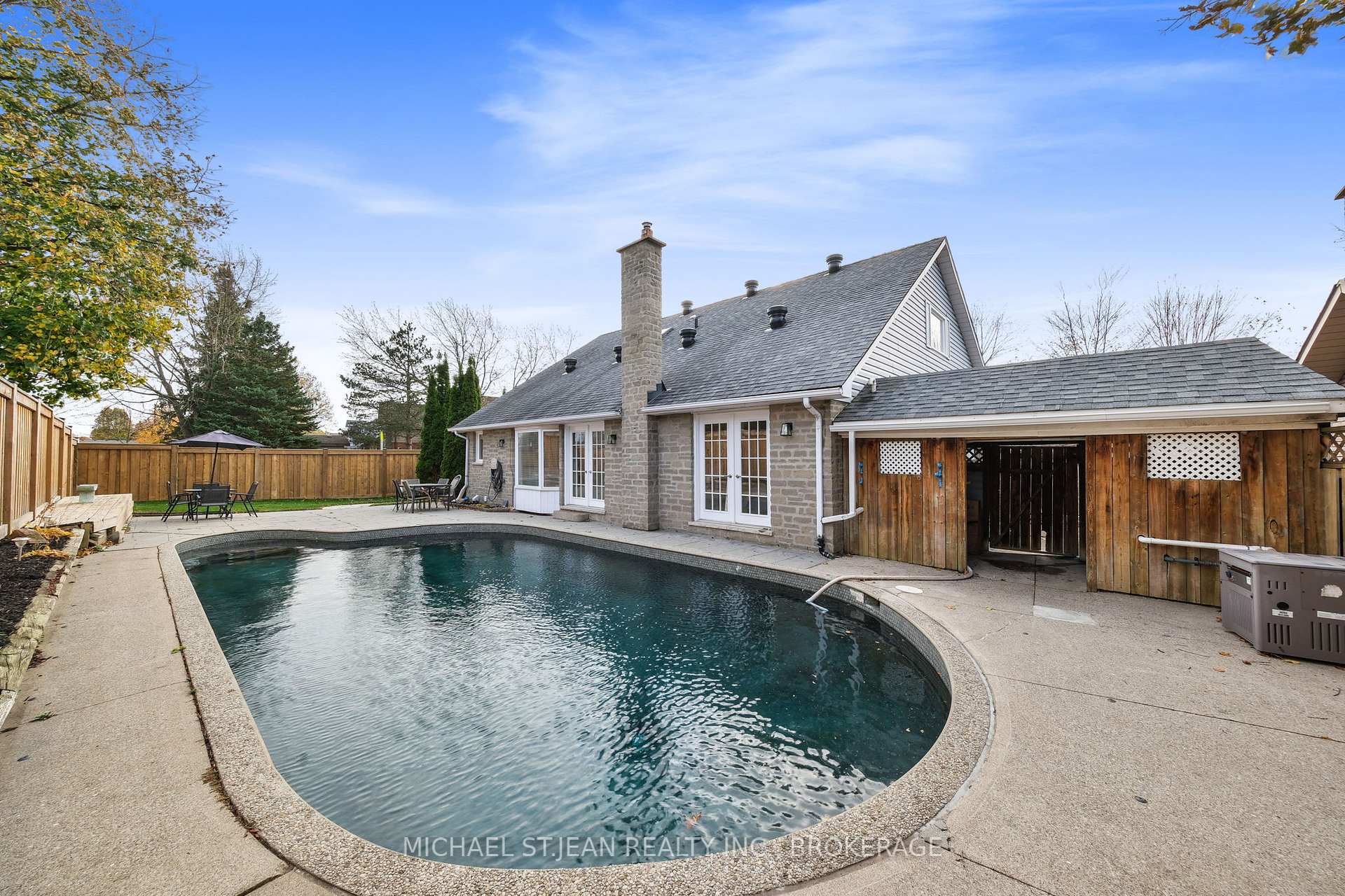 Photo 34 of 245 Stadacona Avenue, Hamilton, Ancaster — HOMEH