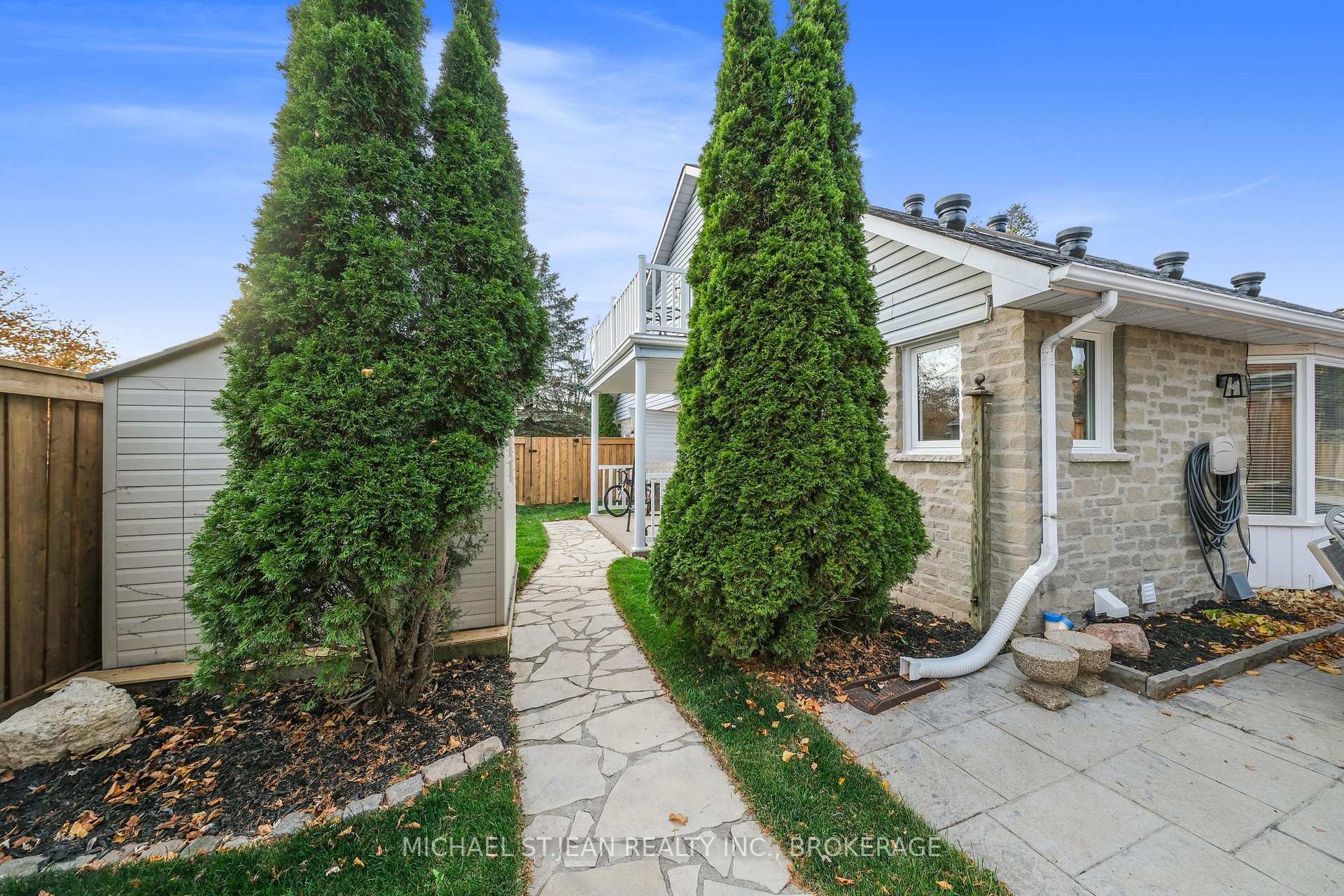 Photo 39 of 245 Stadacona Avenue, Hamilton, Ancaster — HOMEH