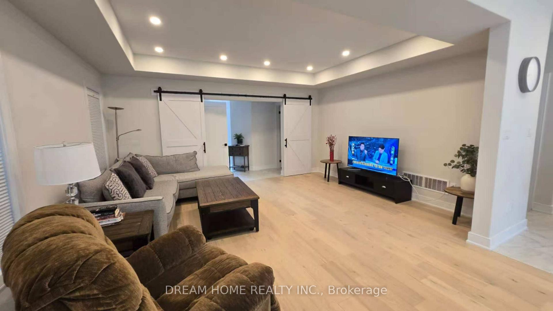 Photo 4 of 112 Plewes Drive, Collingwood — HOMEH