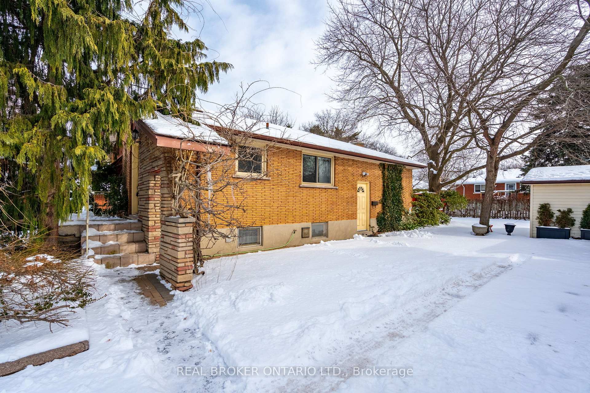 Photo 6 of 11 Leadale Place, Hamilton, Buchanan — HOMEH