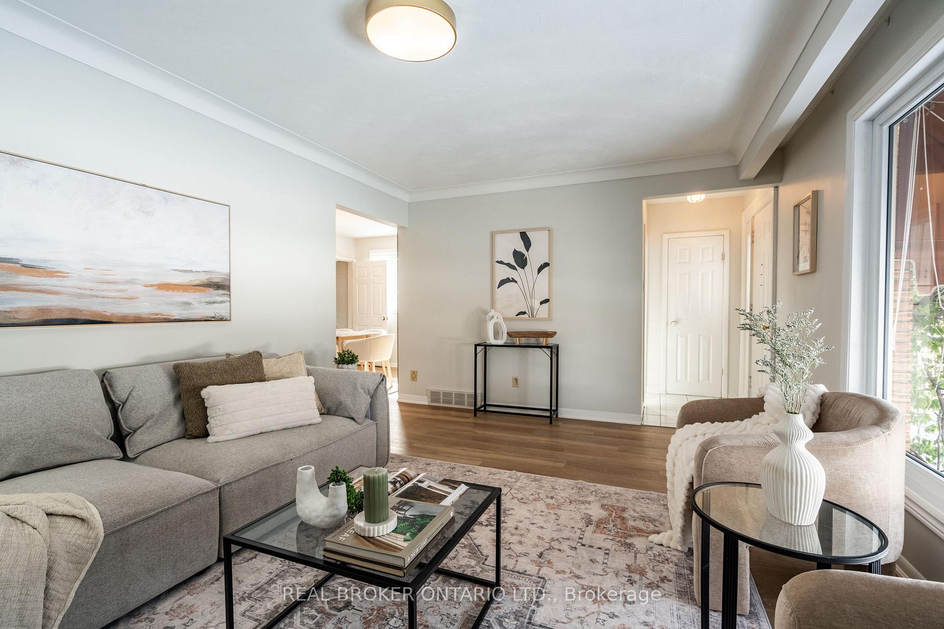 Photo 13 of 11 Leadale Place, Hamilton, Buchanan — HOMEH