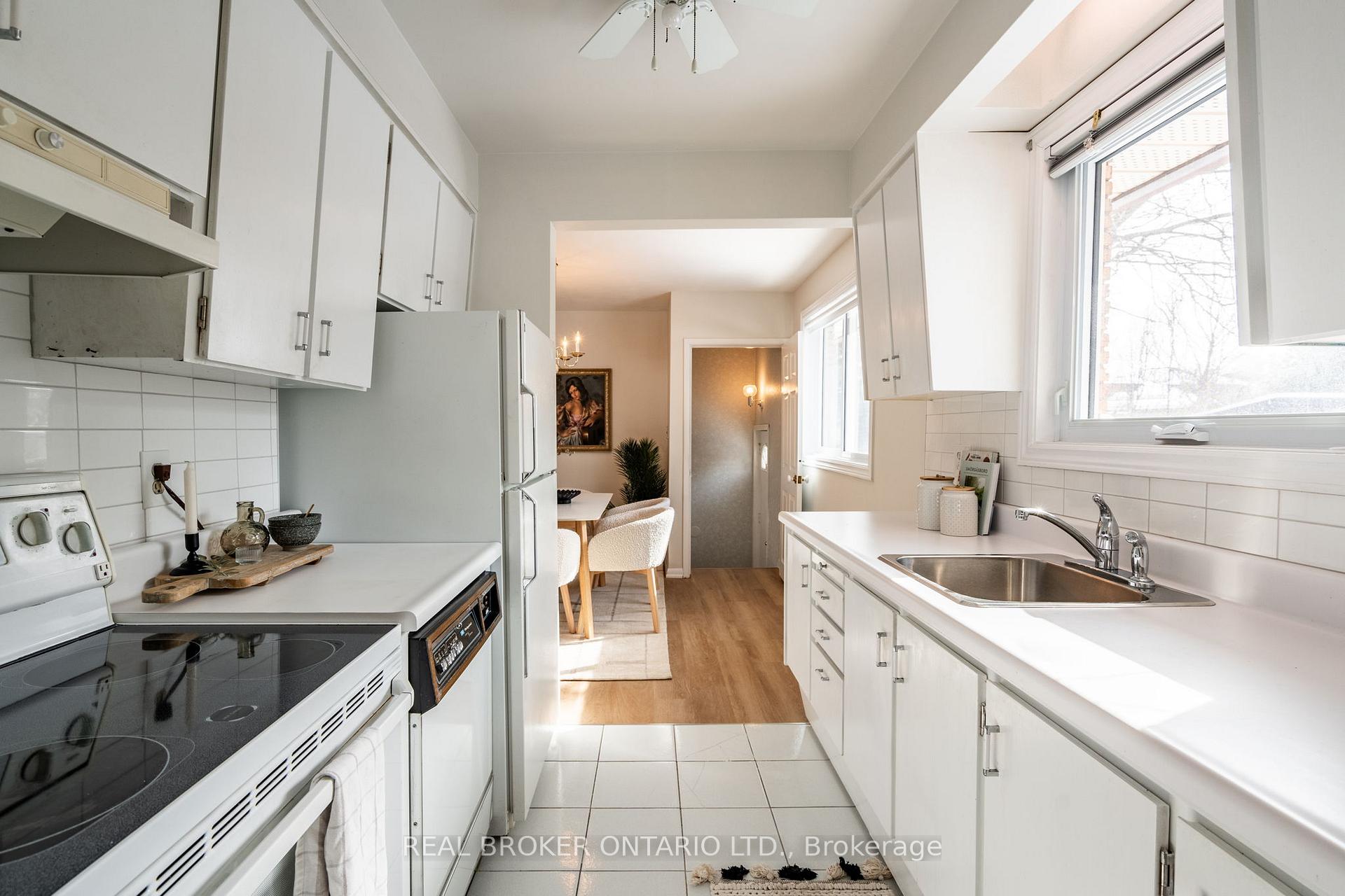 Photo 14 of 11 Leadale Place, Hamilton, Buchanan — HOMEH