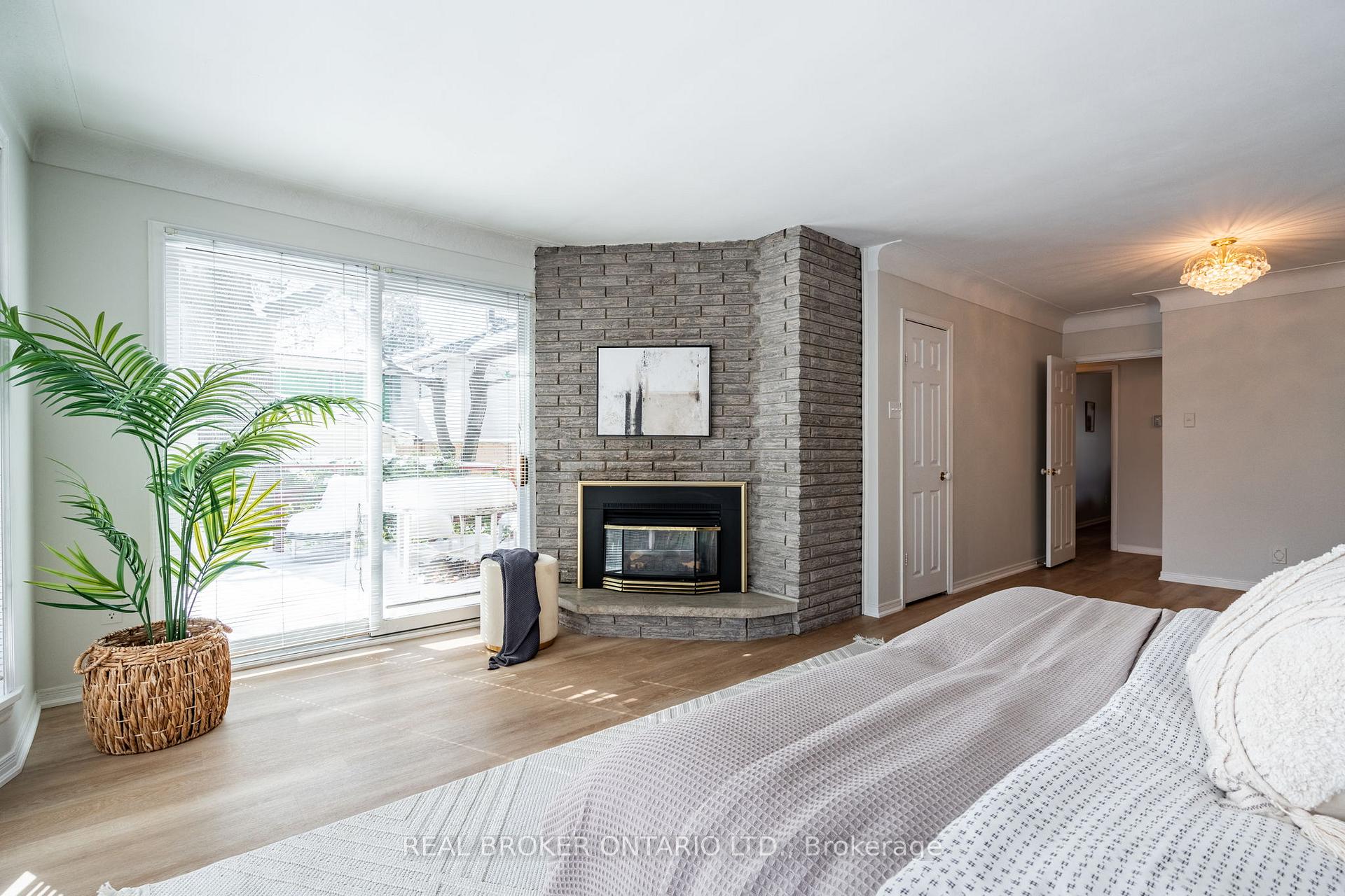 Photo 25 of 11 Leadale Place, Hamilton, Buchanan — HOMEH