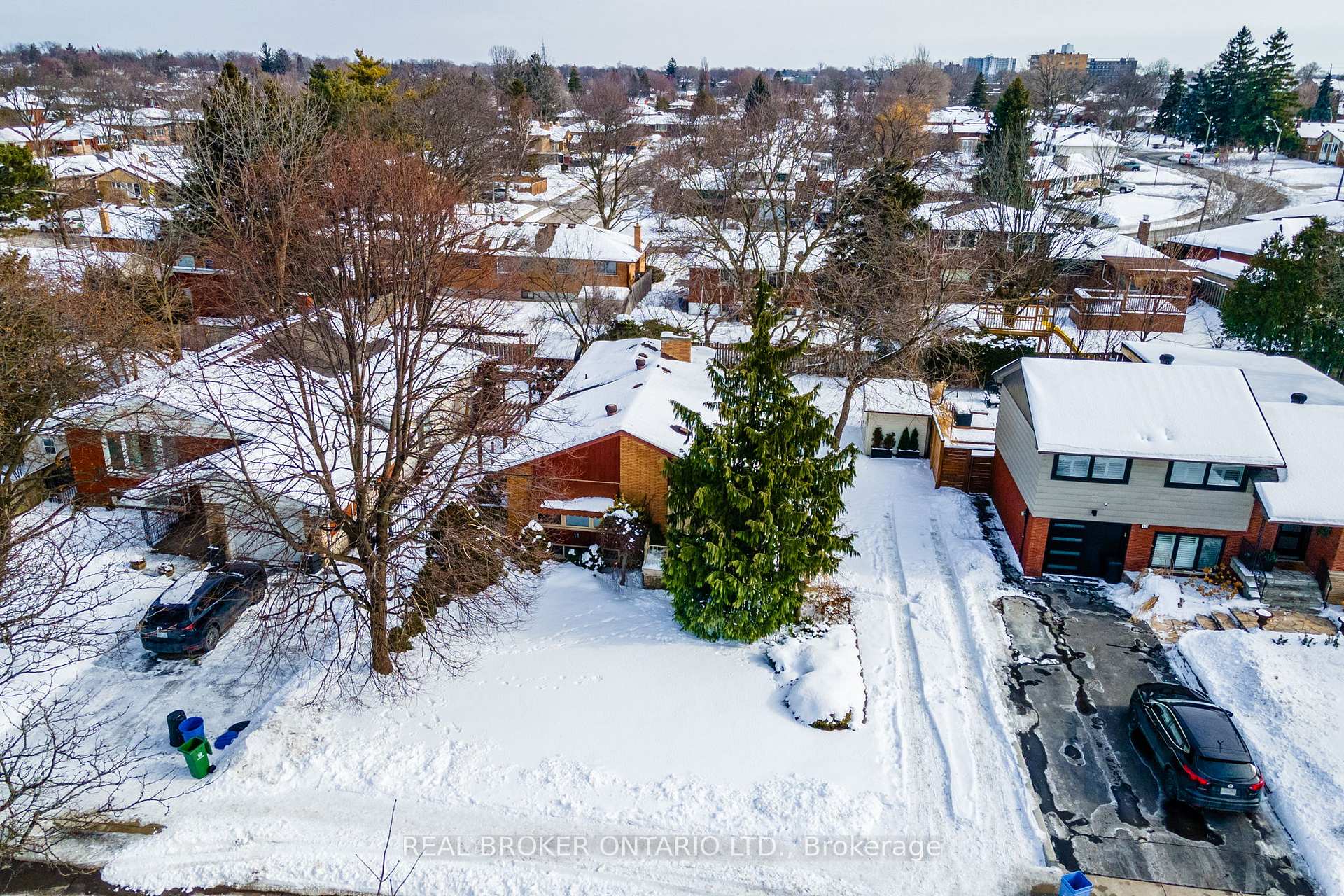 Photo 47 of 11 Leadale Place, Hamilton, Buchanan — HOMEH
