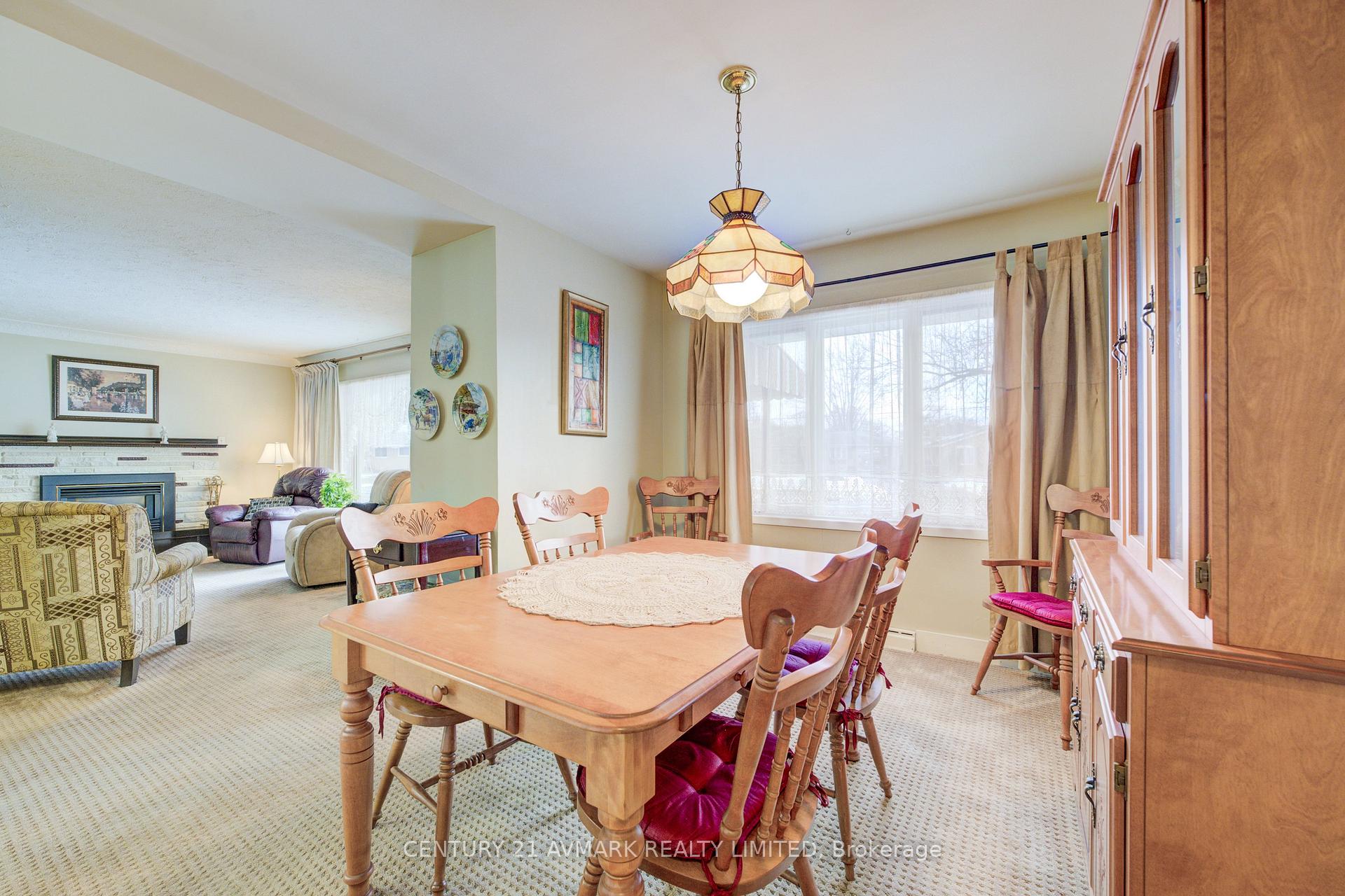 Photo 9 of 621 Carlton Street, St. Catharines, Carlton/Bunting — HOMEH