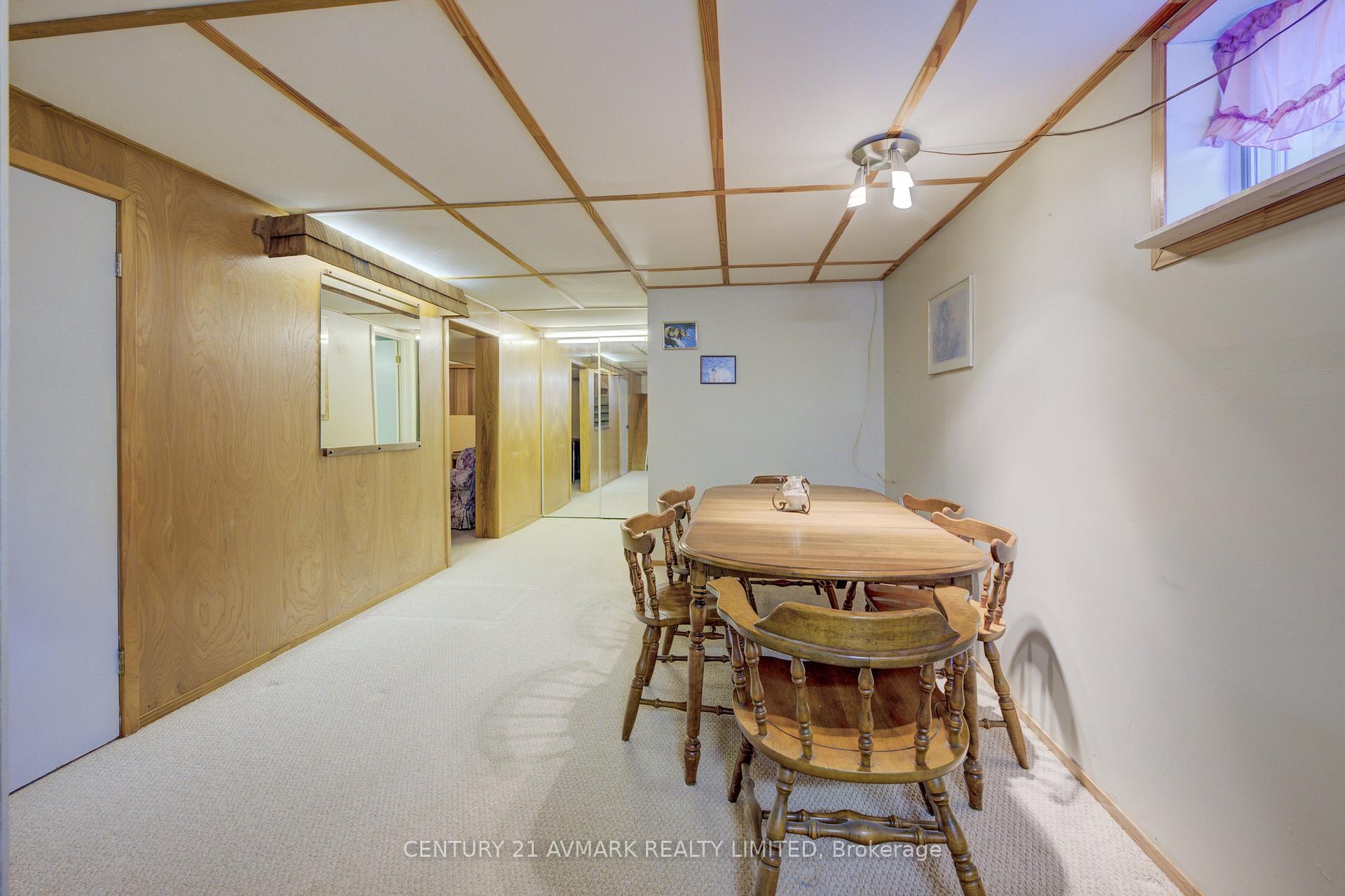 Photo 23 of 621 Carlton Street, St. Catharines, Carlton/Bunting — HOMEH