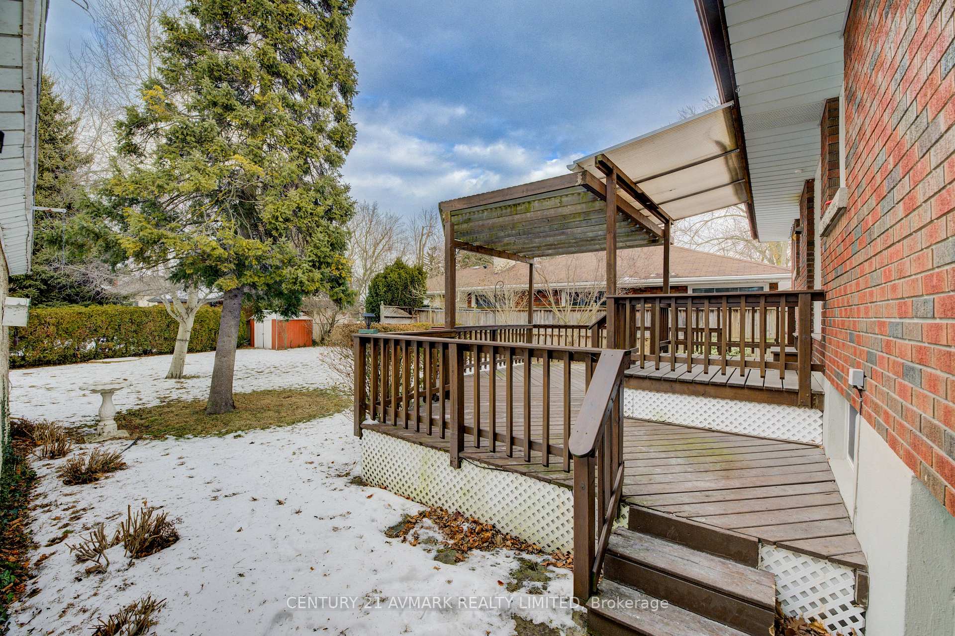 Photo 27 of 621 Carlton Street, St. Catharines, Carlton/Bunting — HOMEH