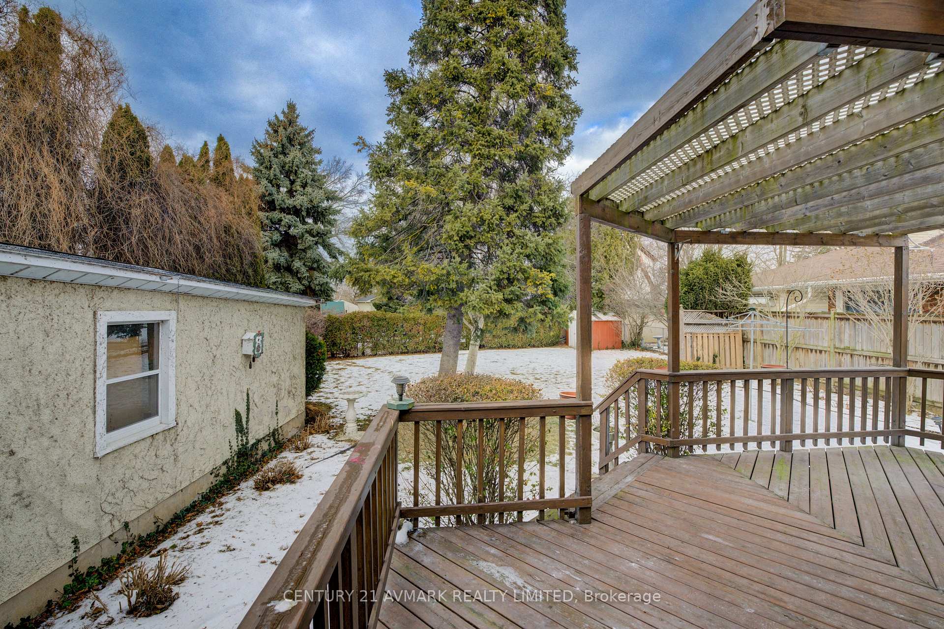 Photo 28 of 621 Carlton Street, St. Catharines, Carlton/Bunting — HOMEH