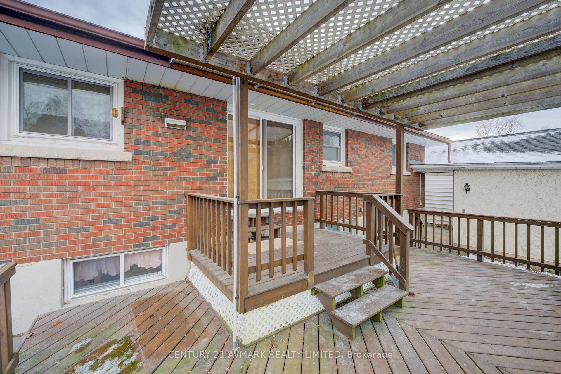 Photo 30 of 621 Carlton Street, St. Catharines, Carlton/Bunting — HOMEH