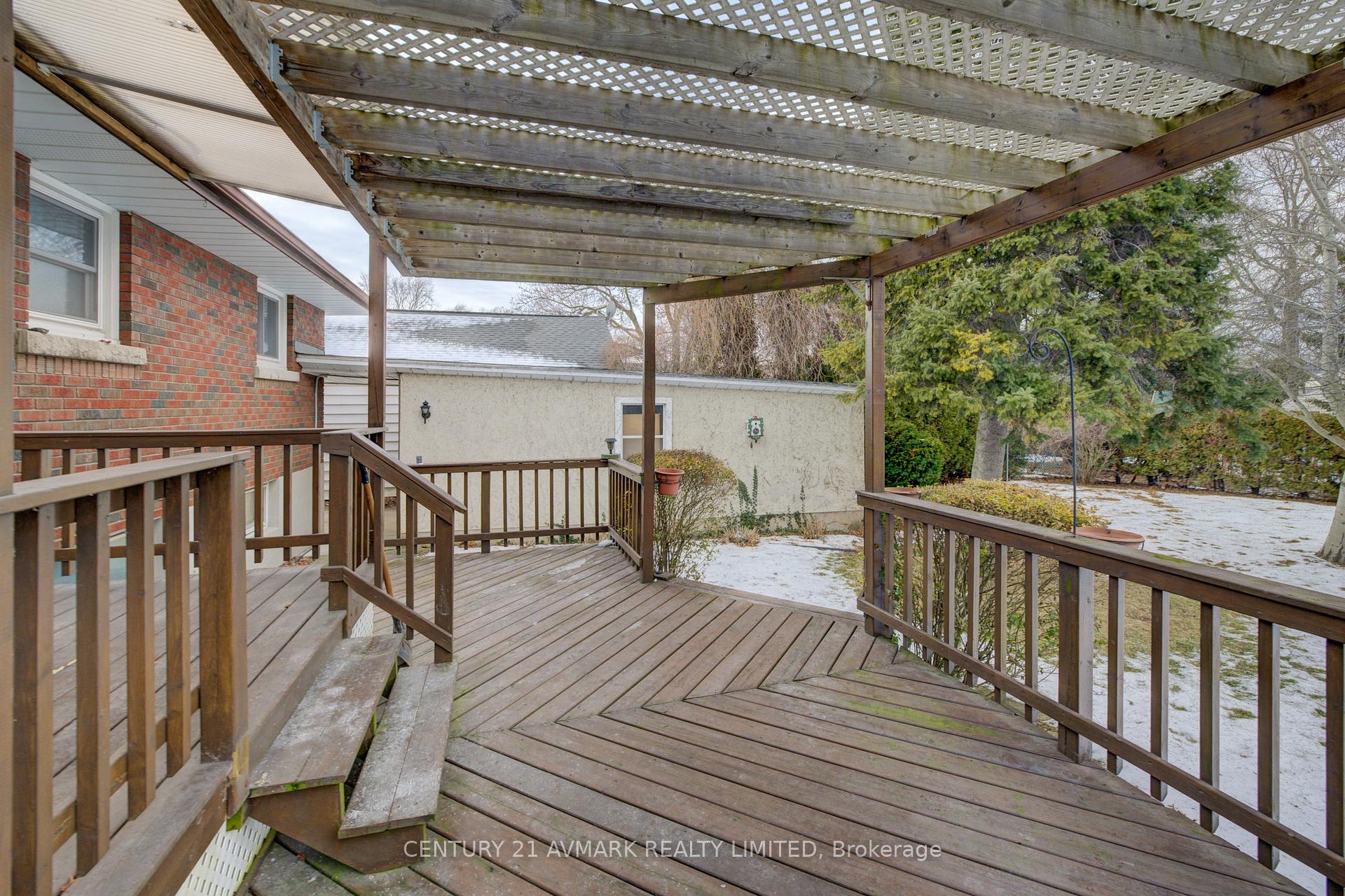 Photo 31 of 621 Carlton Street, St. Catharines, Carlton/Bunting — HOMEH