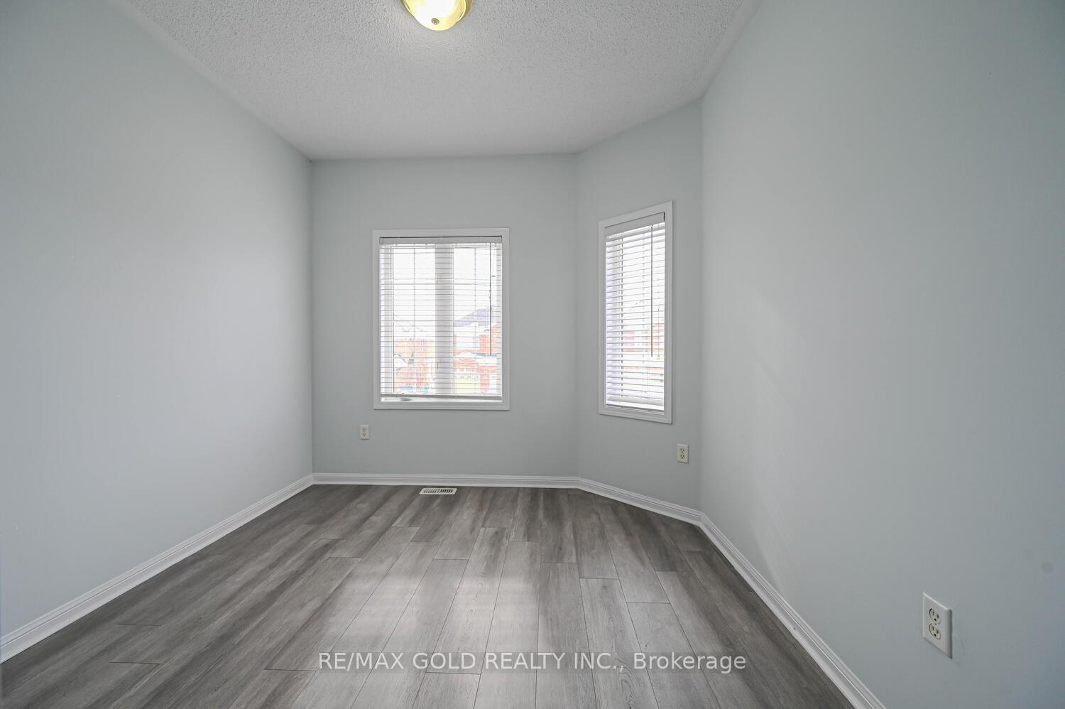 Photo 19 of 11 Murphy Road, Brampton, Gore Industrial North — HOMEH