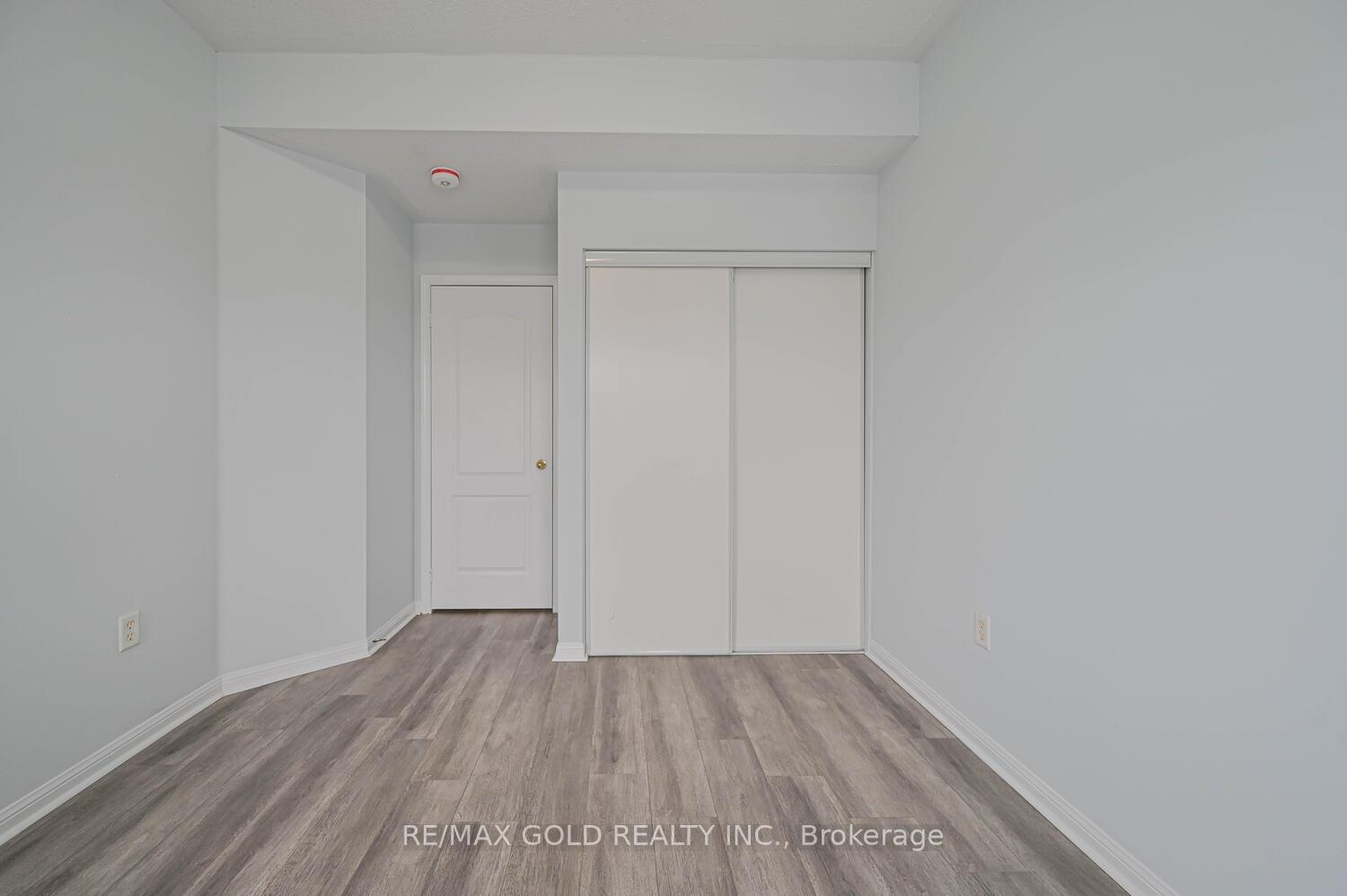 Photo 21 of 11 Murphy Road, Brampton, Gore Industrial North — HOMEH