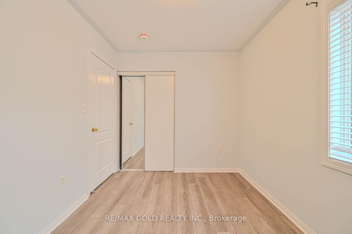 Photo 24 of 11 Murphy Road, Brampton, Gore Industrial North — HOMEH