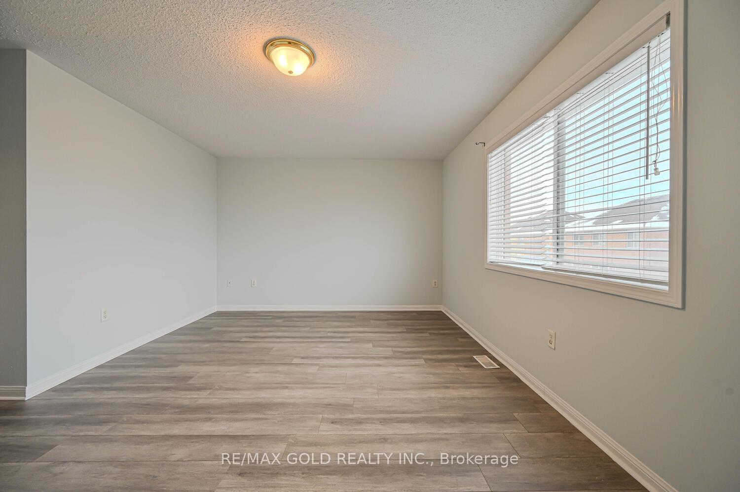 Photo 28 of 11 Murphy Road, Brampton, Gore Industrial North — HOMEH