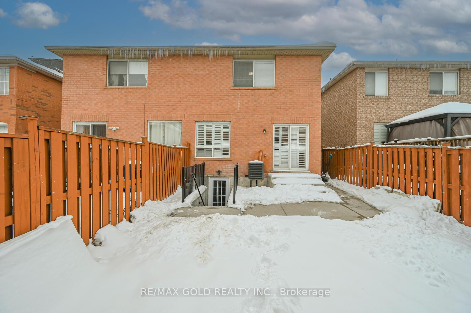 Photo 33 of 11 Murphy Road, Brampton, Gore Industrial North — HOMEH
