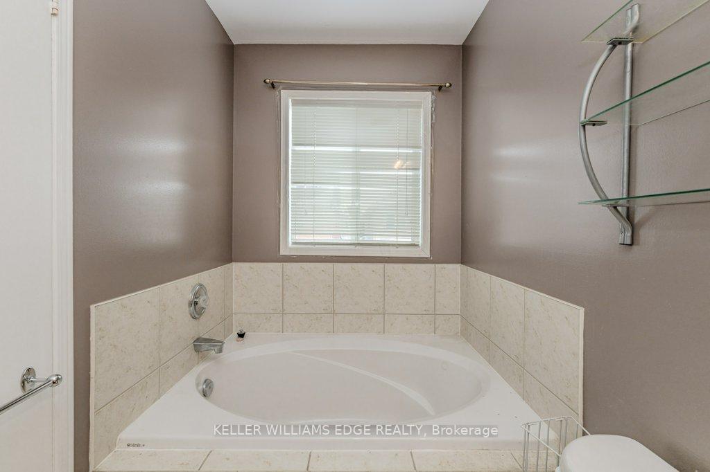 Photo 22 of 11 Baha Crescent, Brampton, Fletcher's Meadow — HOMEH