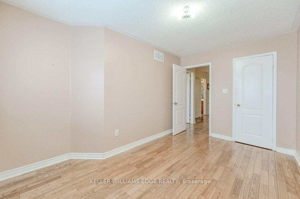 Photo 28 of 11 Baha Crescent, Brampton, Fletcher's Meadow — HOMEH