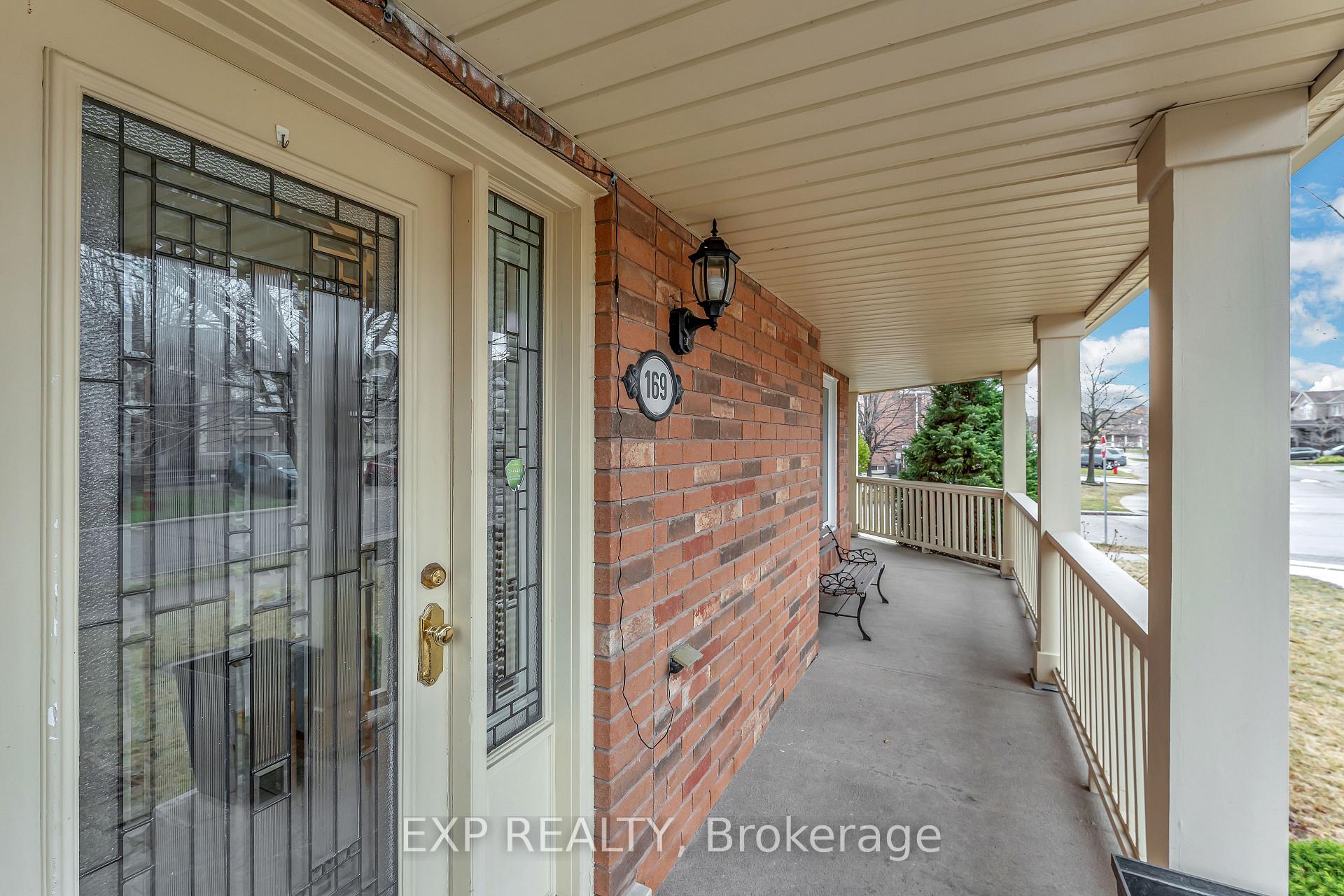 Photo 3 of 169 Treeline Boulevard, Brampton, Vales of Castlemore — HOMEH