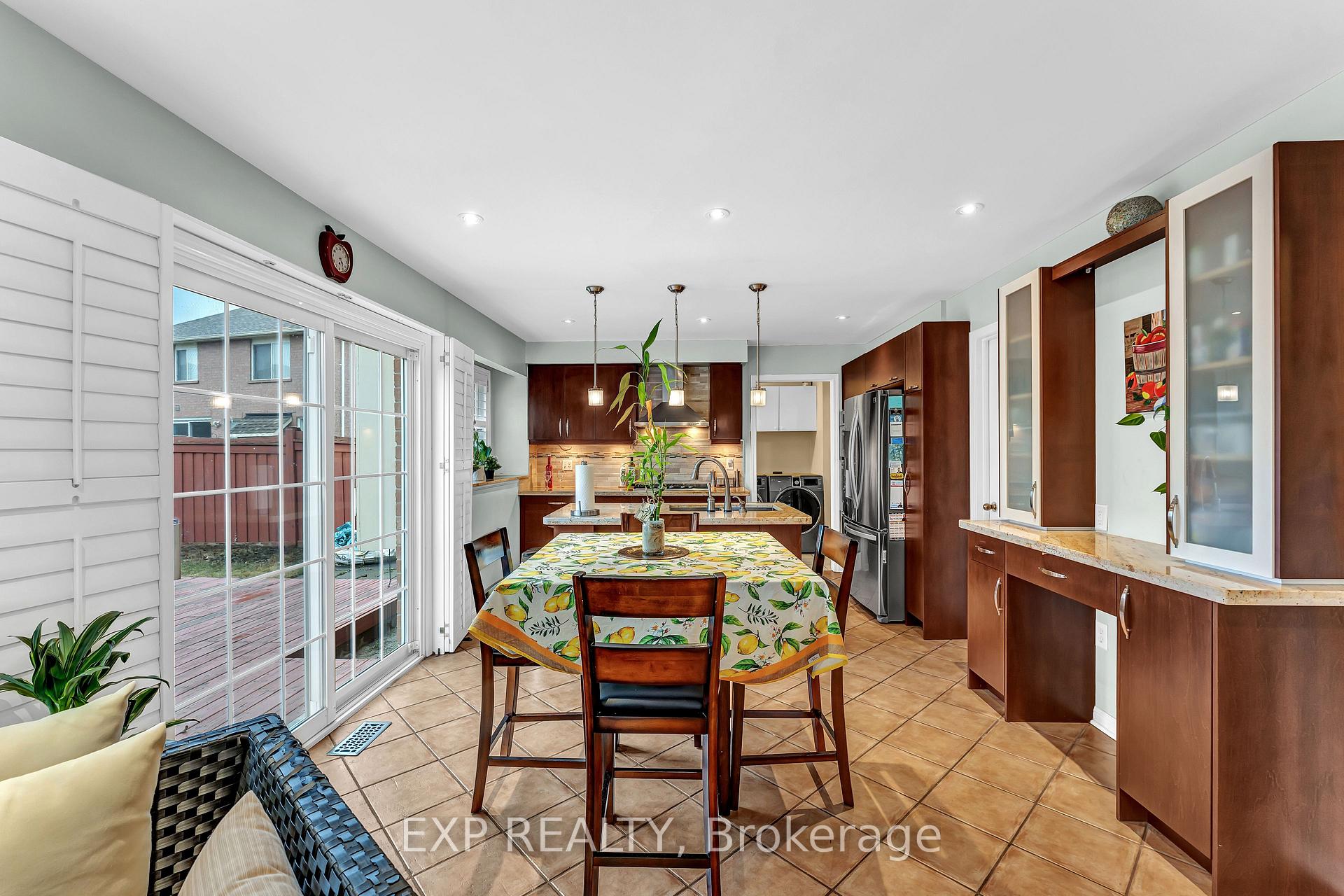 Photo 14 of 169 Treeline Boulevard, Brampton, Vales of Castlemore — HOMEH