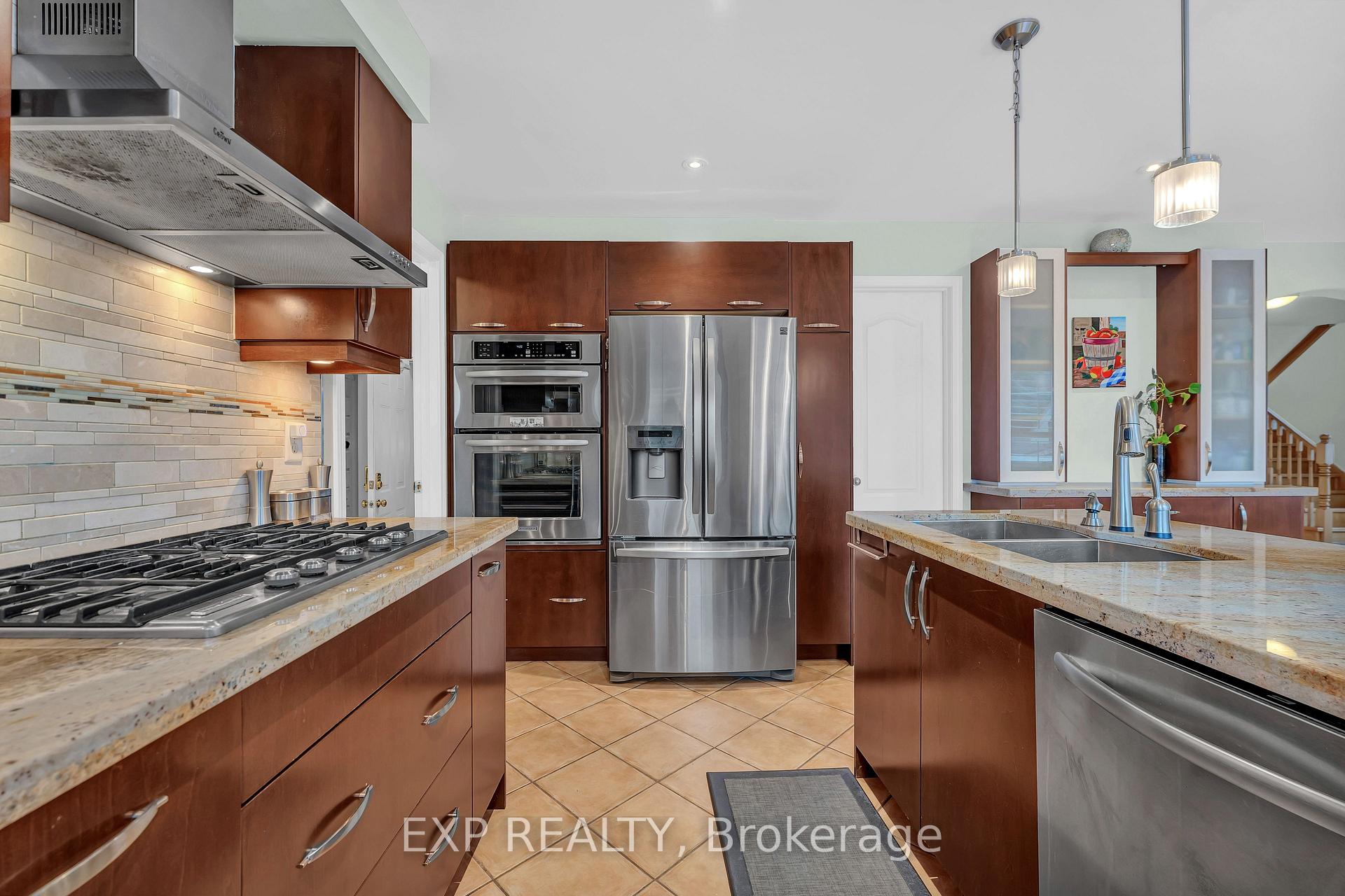 Photo 17 of 169 Treeline Boulevard, Brampton, Vales of Castlemore — HOMEH