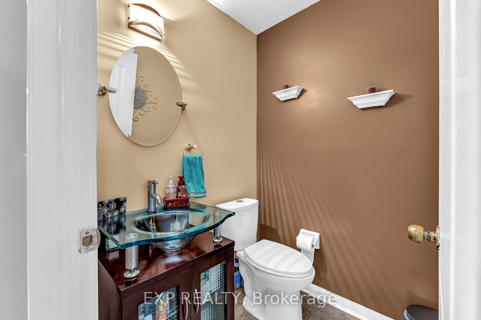 Photo 18 of 169 Treeline Boulevard, Brampton, Vales of Castlemore — HOMEH
