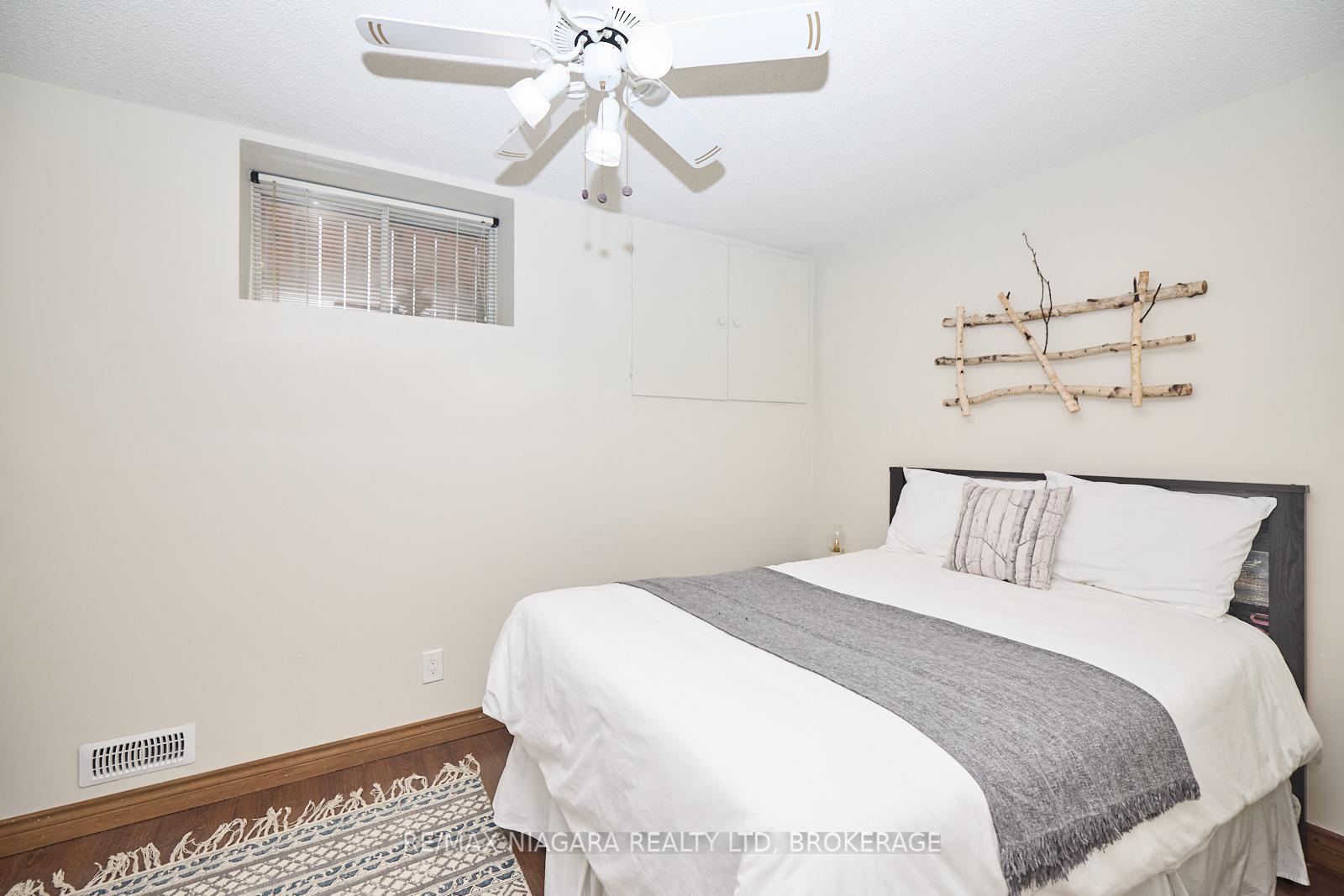 Photo 32 of 12 1/2 Lombardy Avenue, St. Catharines, Port Weller — HOMEH