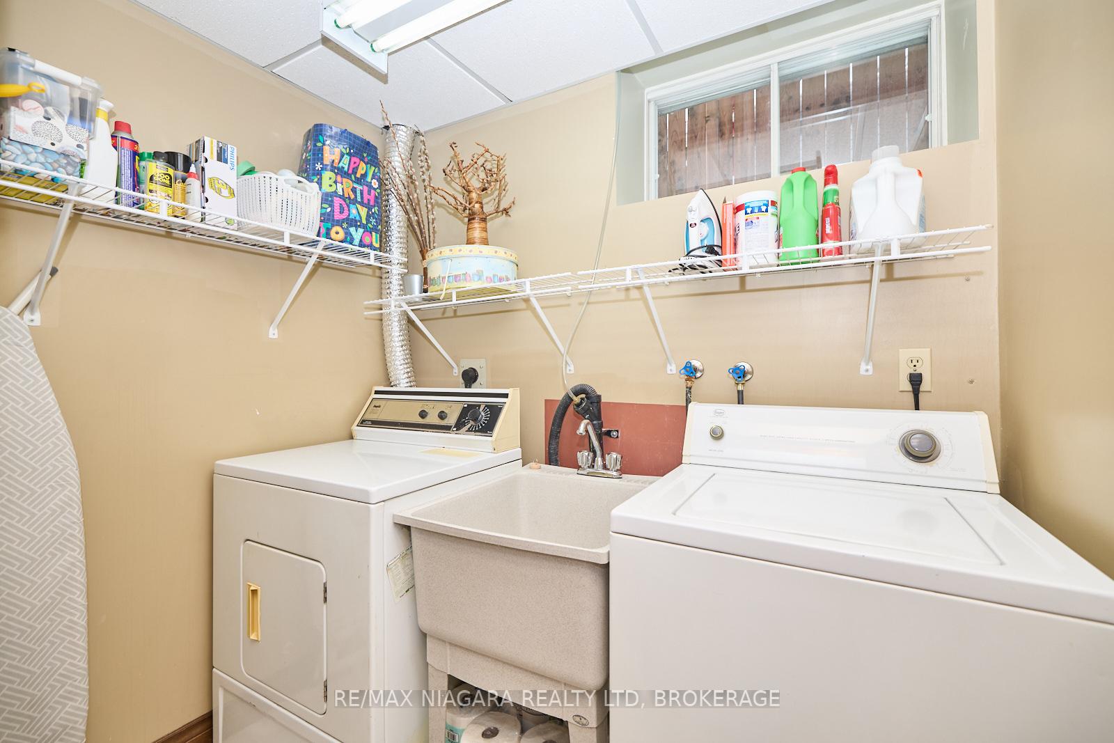 Photo 34 of 12 1/2 Lombardy Avenue, St. Catharines, Port Weller — HOMEH