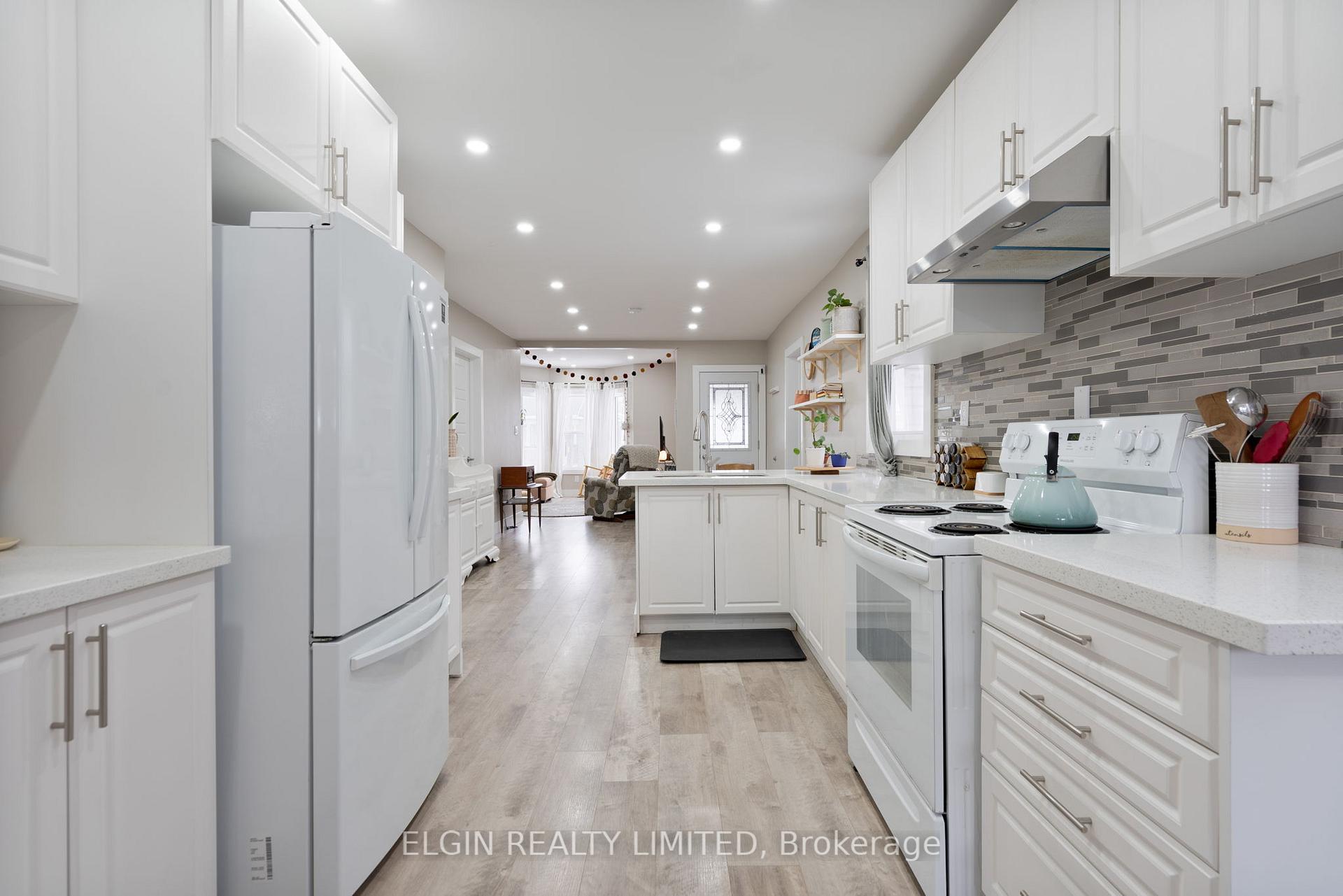Photo 11 of 14 Eagle Street, St. Thomas — HOMEH