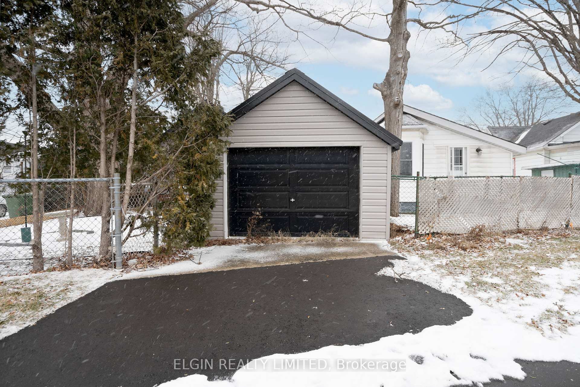 Photo 27 of 14 Eagle Street, St. Thomas — HOMEH