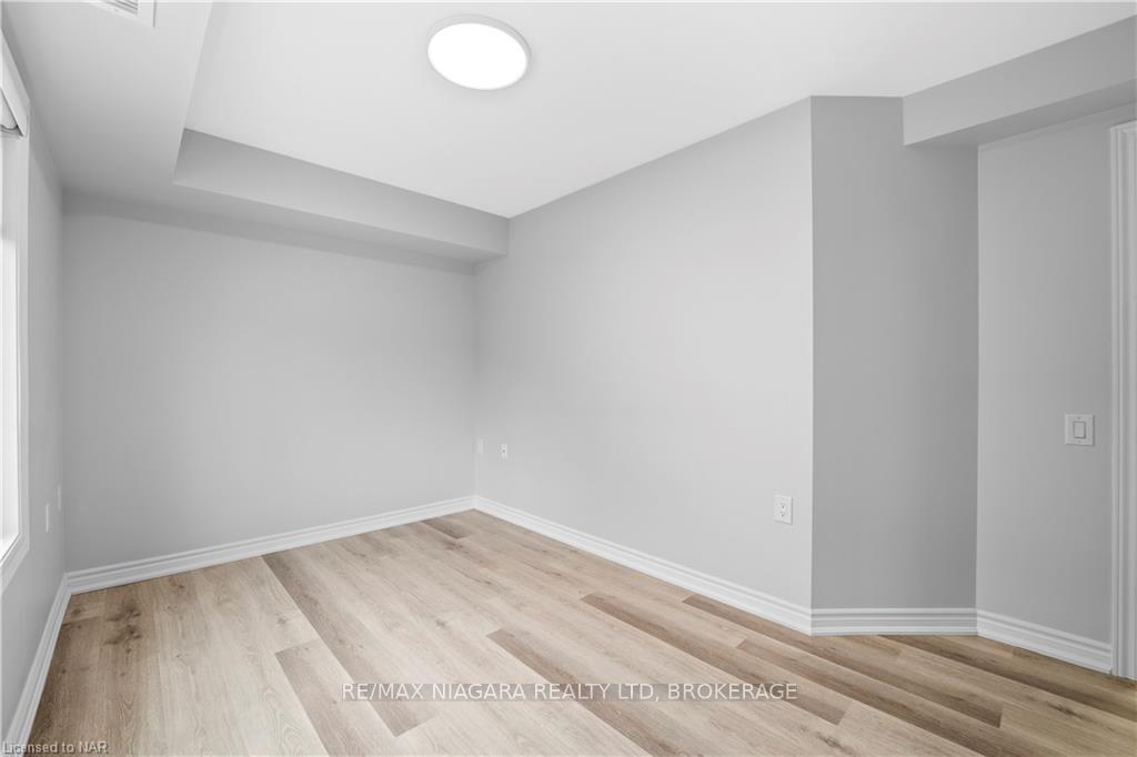 Photo 7 of Unit 102, 63 Vine Street S, St. Catharines, E. Chester — HOMEH