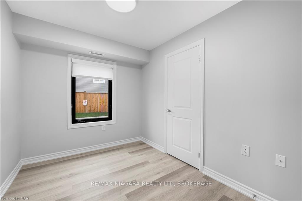 Photo 9 of Unit 102, 63 Vine Street S, St. Catharines, E. Chester — HOMEH