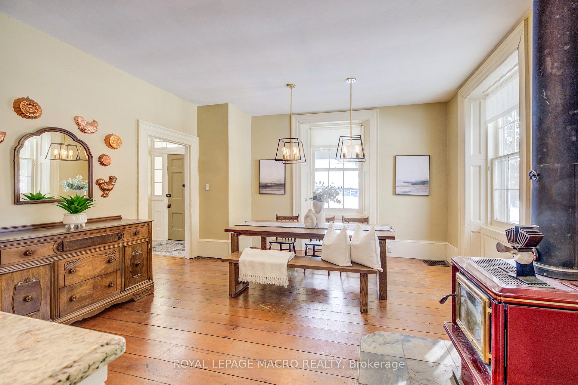 Photo 5 of 1905 8 Concession W, Hamilton, Rural Flamborough — HOMEH