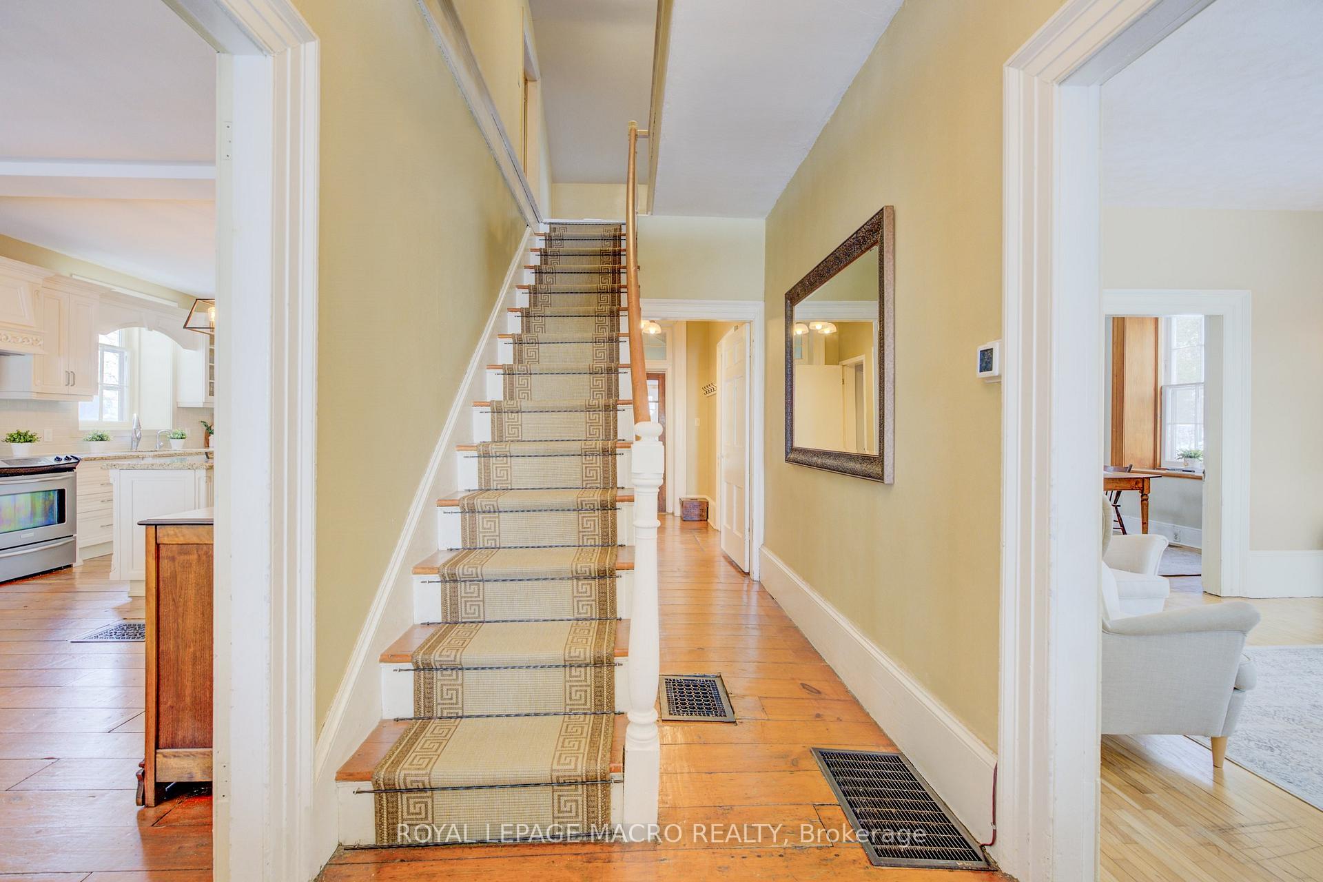 Photo 13 of 1905 8 Concession W, Hamilton, Rural Flamborough — HOMEH