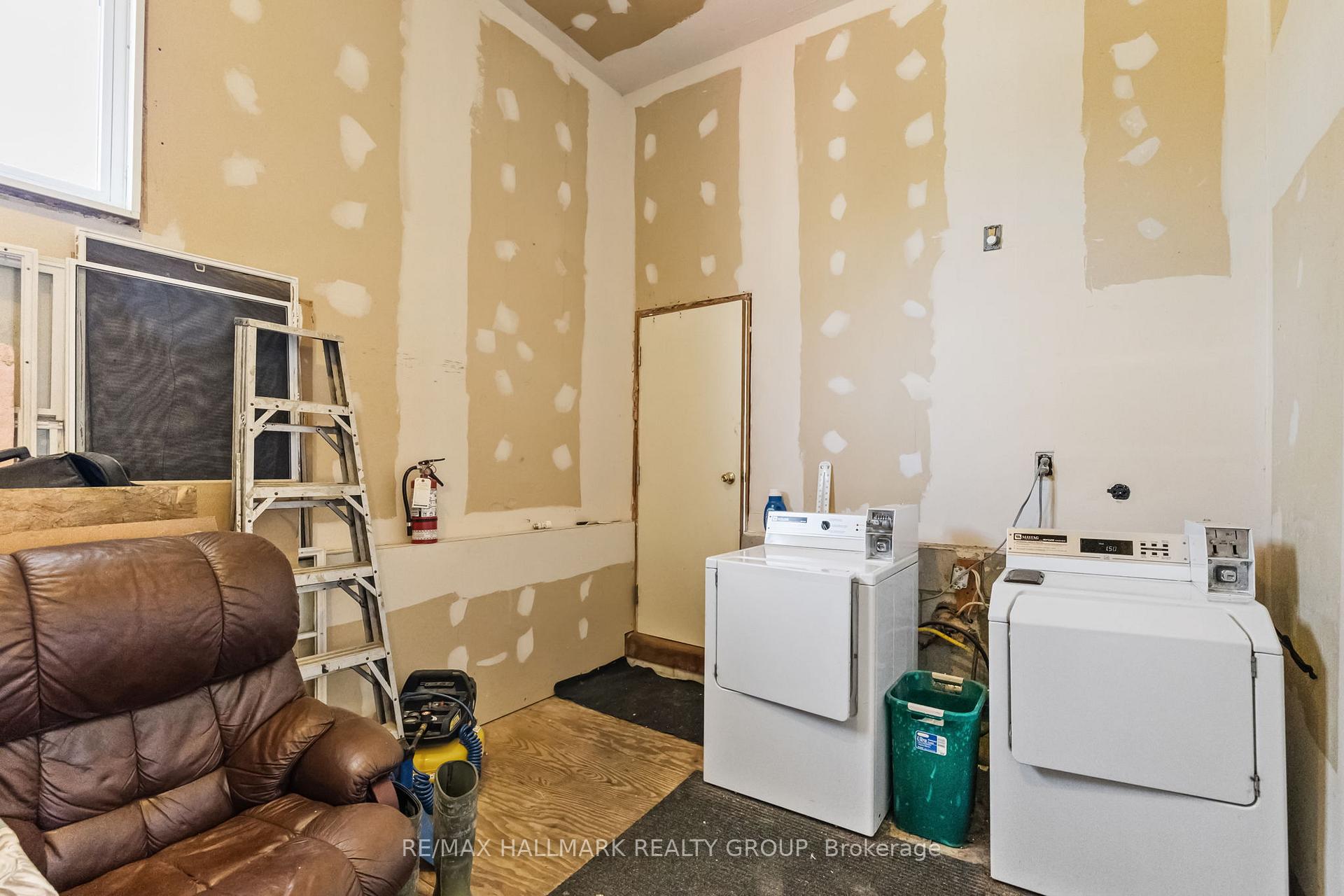Photo 20 of 1422 Goth Avenue, Ottawa, Blossom Park/Kemp Park/Findlay Creek — HOMEH