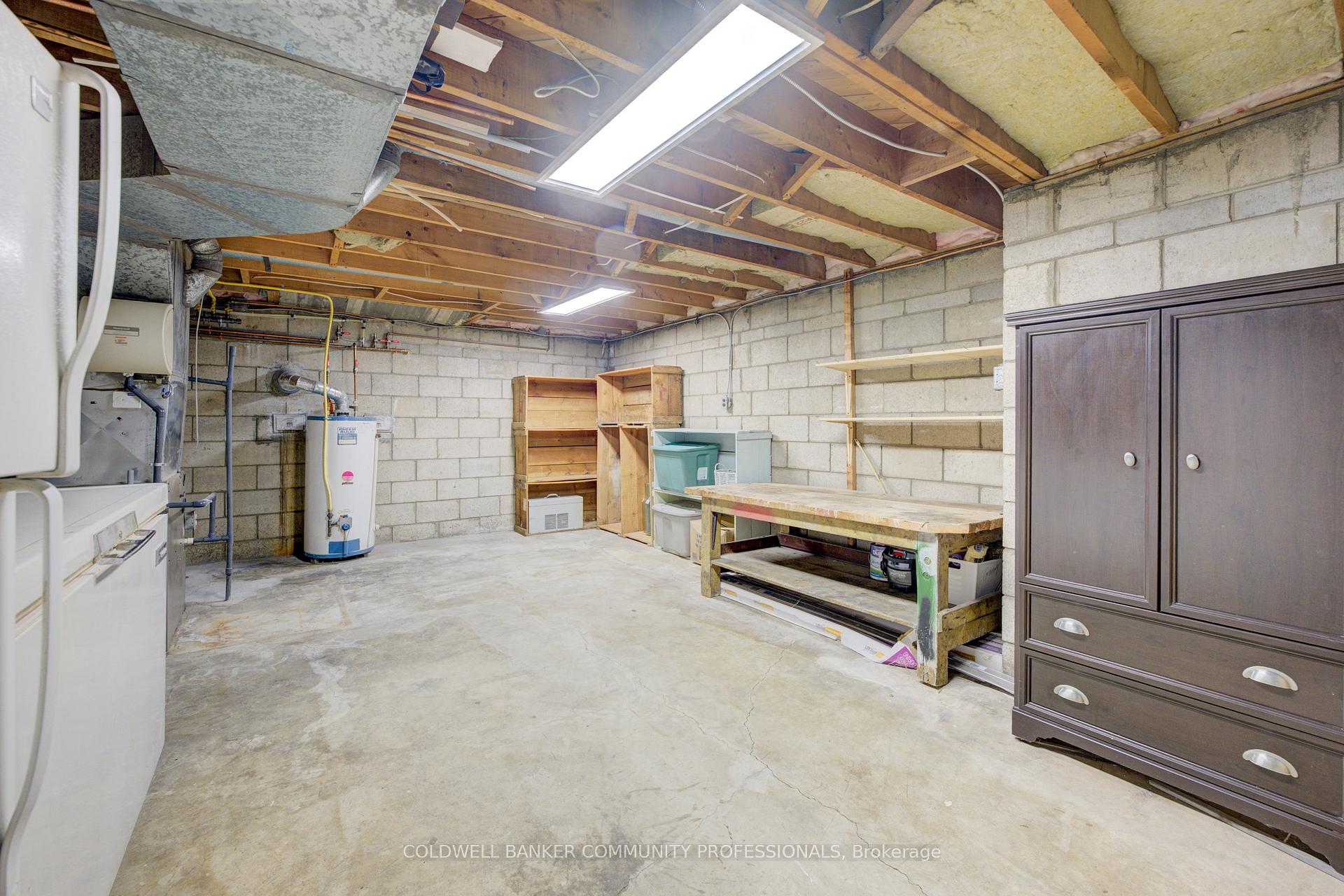 Photo 35 of 23 Calvert Avenue, Hamilton, Greenford — HOMEH
