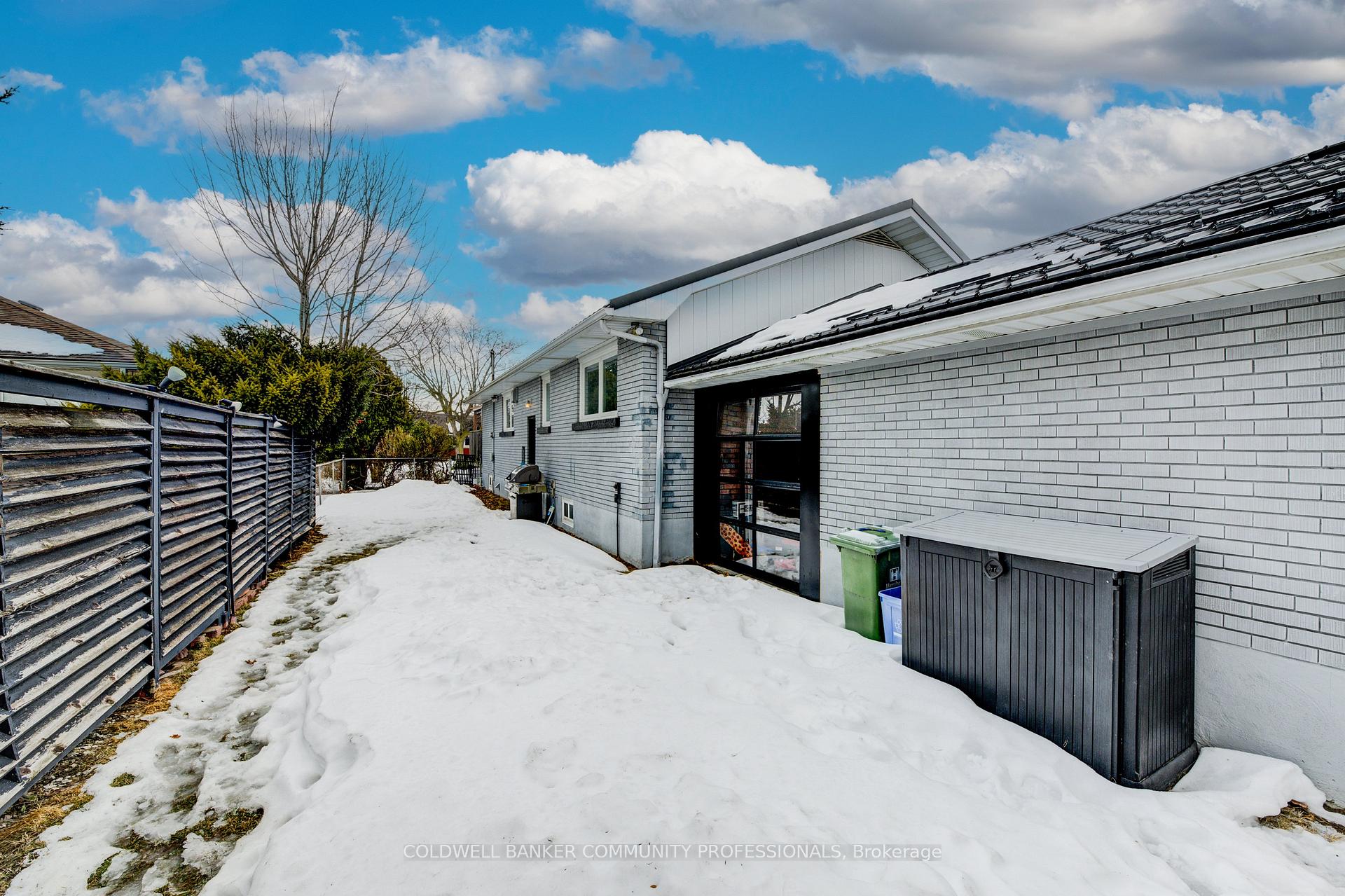 Photo 36 of 23 Calvert Avenue, Hamilton, Greenford — HOMEH