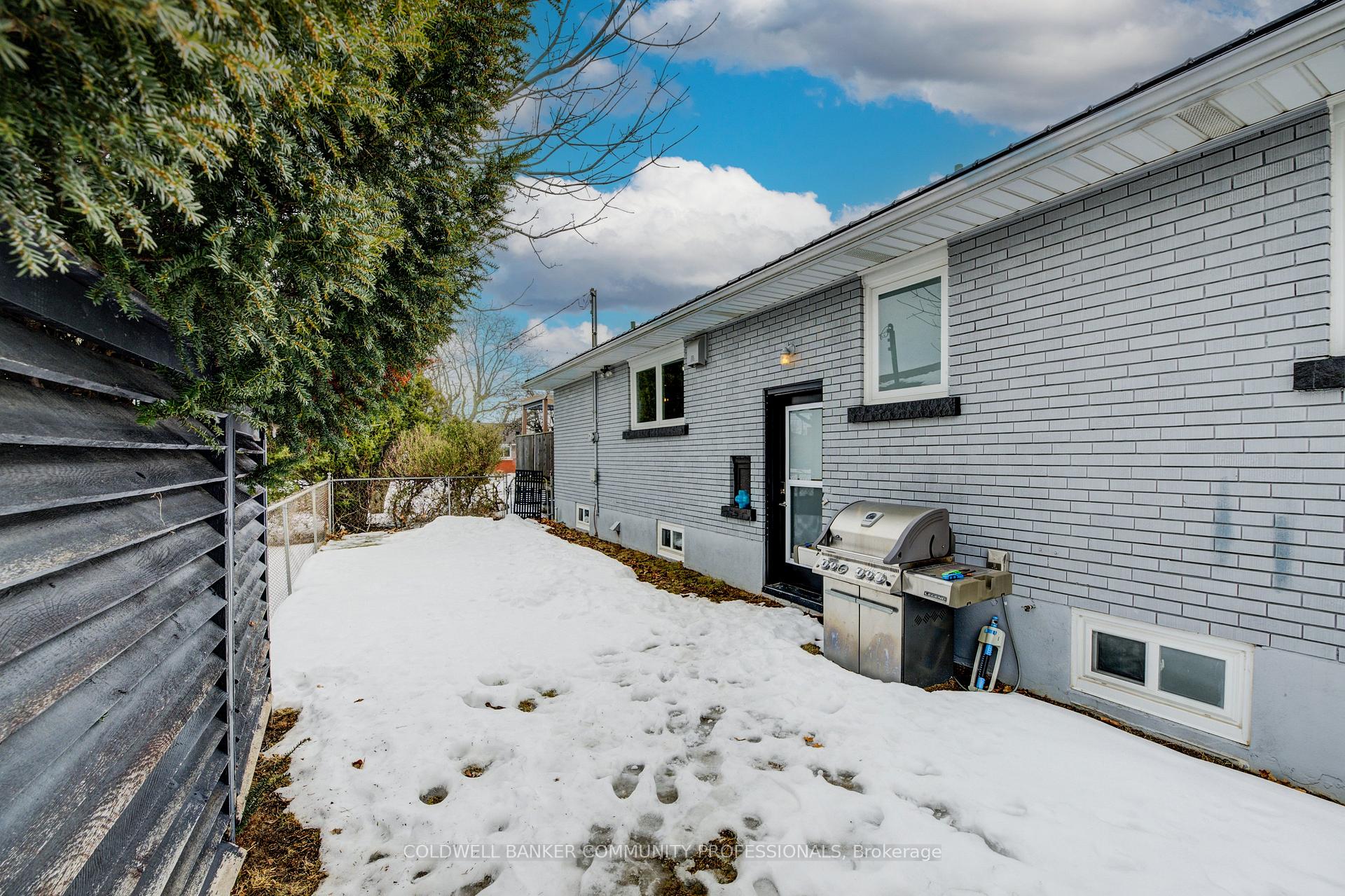 Photo 37 of 23 Calvert Avenue, Hamilton, Greenford — HOMEH