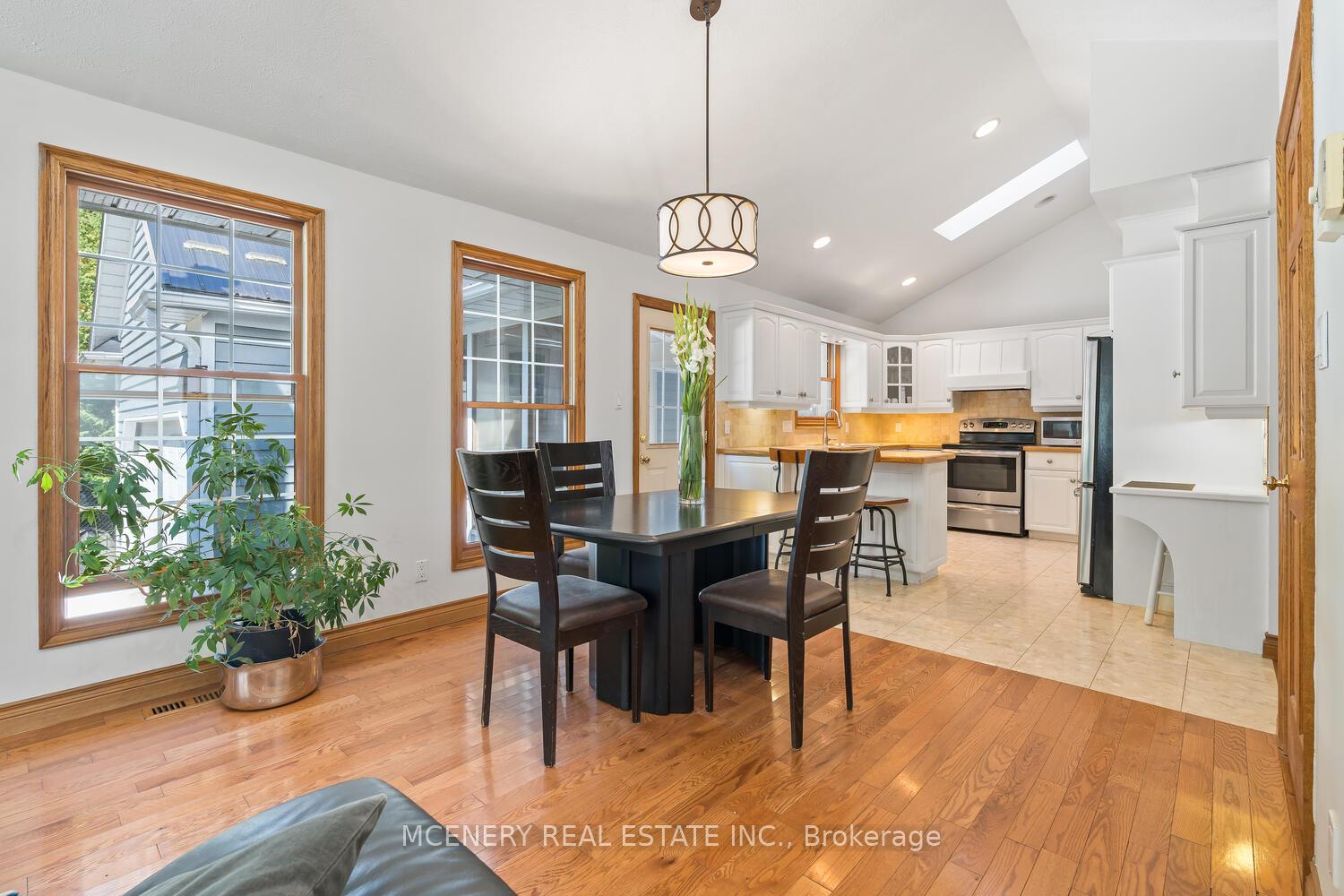 Photo 11 of 9419 Five Side Road, Kitchener, Mill Courtland Woodside Park — HOMEH