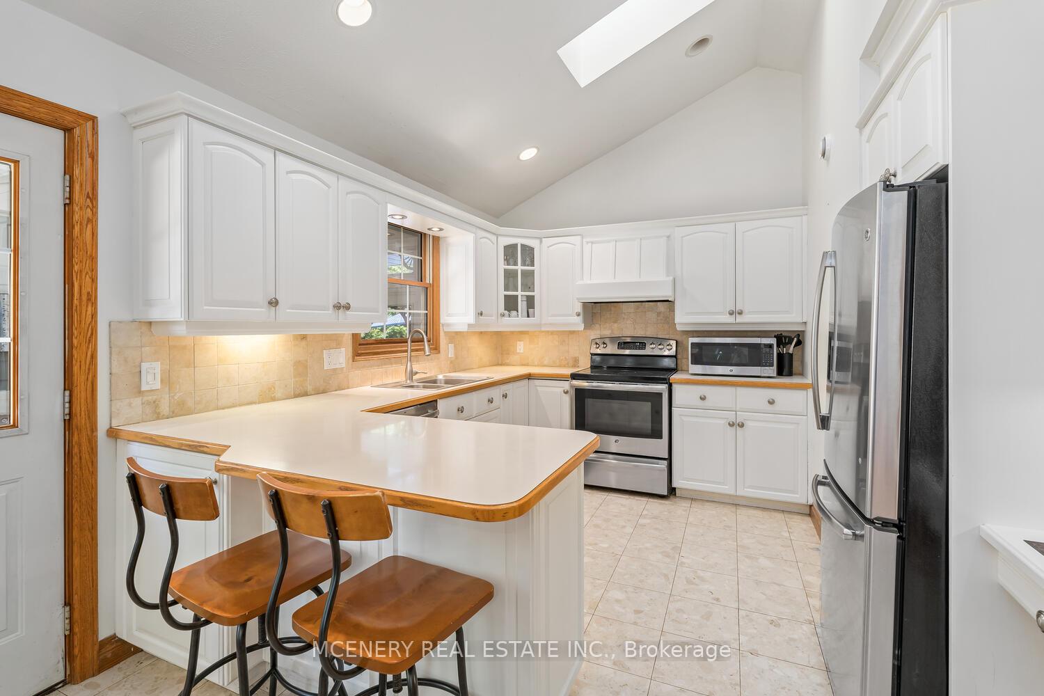 Photo 14 of 9419 Five Side Road, Kitchener, Mill Courtland Woodside Park — HOMEH