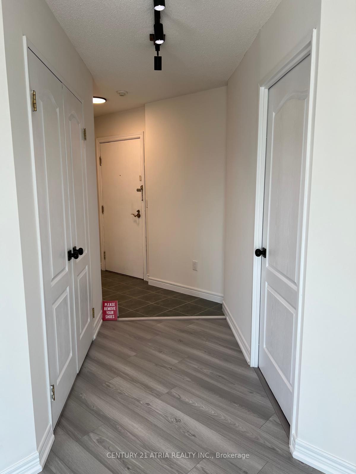 Photo 3 of Unit 1110, 135 Pond Drive, Markham, Commerce Valley — HOMEH