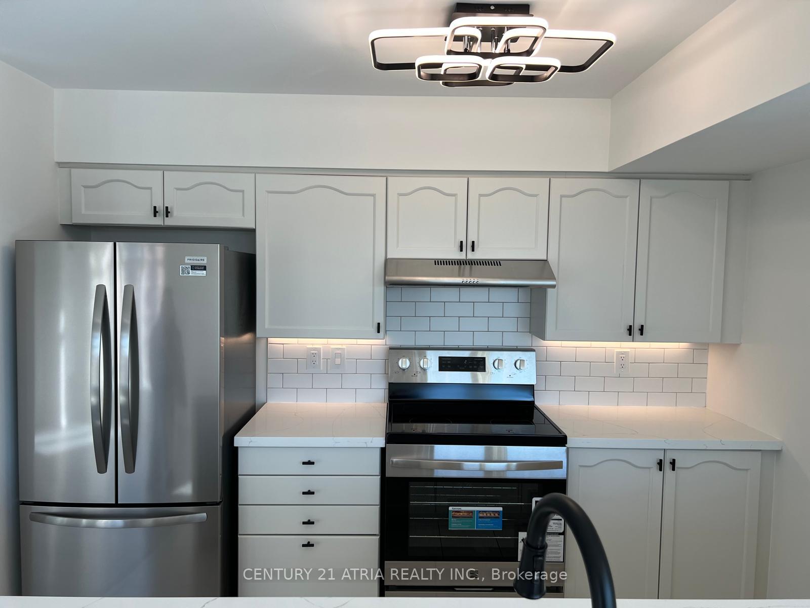 Photo 6 of Unit 1110, 135 Pond Drive, Markham, Commerce Valley — HOMEH