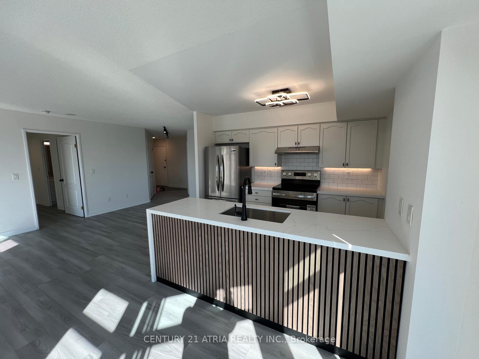 Photo 8 of Unit 1110, 135 Pond Drive, Markham, Commerce Valley — HOMEH