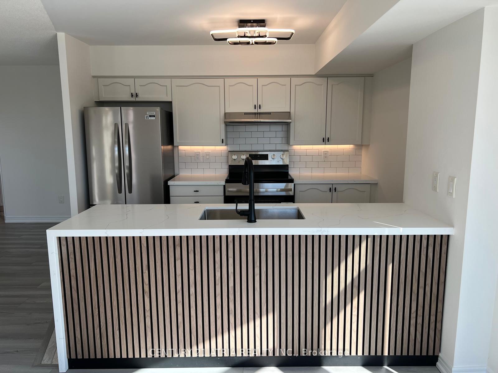Photo 9 of Unit 1110, 135 Pond Drive, Markham, Commerce Valley — HOMEH
