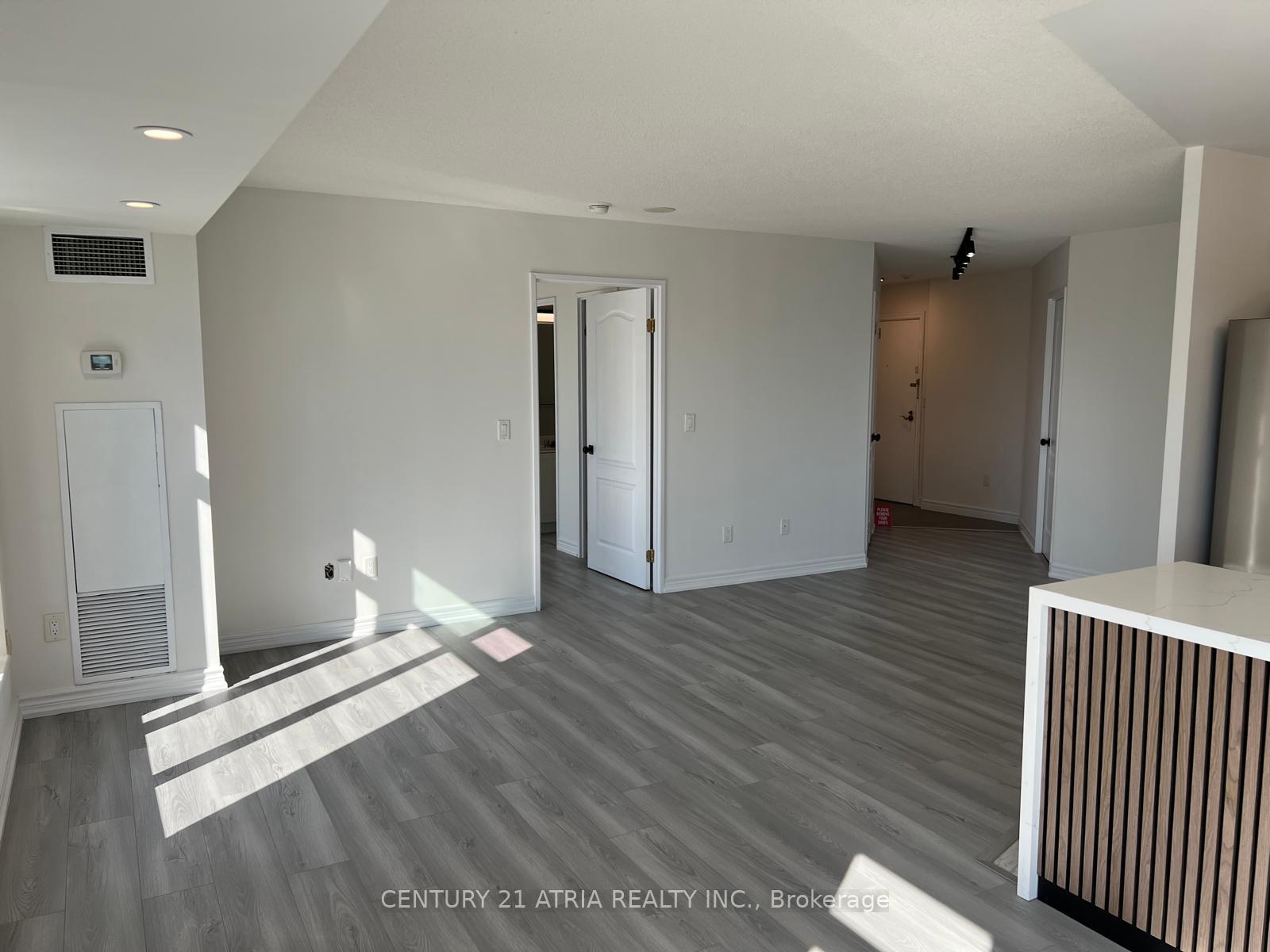 Photo 13 of Unit 1110, 135 Pond Drive, Markham, Commerce Valley — HOMEH