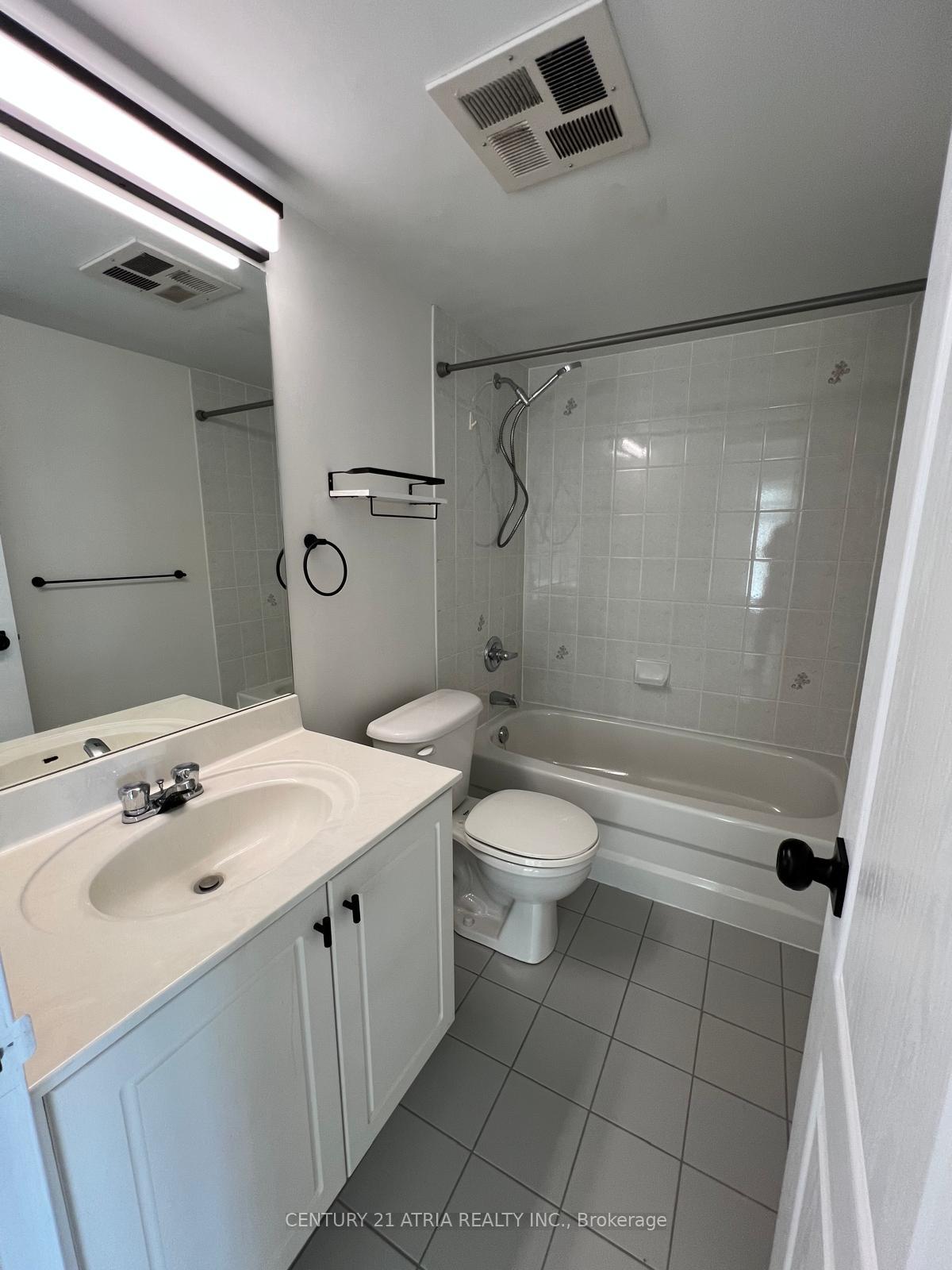 Photo 17 of Unit 1110, 135 Pond Drive, Markham, Commerce Valley — HOMEH