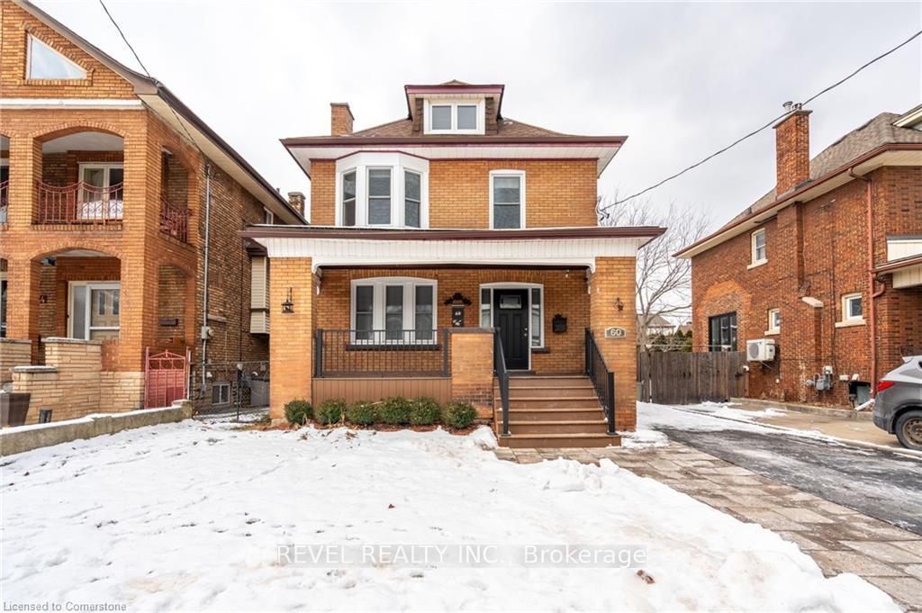 Photo 1 of 60 Kensington Avenue S, Hamilton, Delta — HOMEH