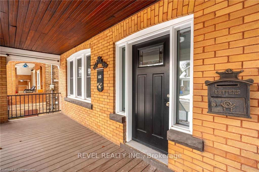 Photo 2 of 60 Kensington Avenue S, Hamilton, Delta — HOMEH