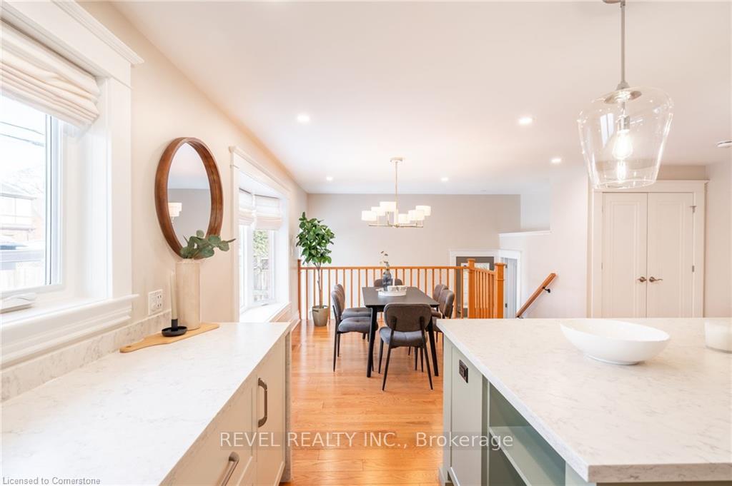 Photo 18 of 60 Kensington Avenue S, Hamilton, Delta — HOMEH