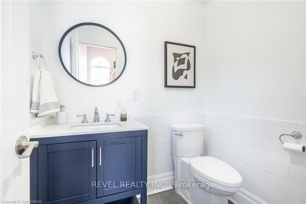 Photo 21 of 60 Kensington Avenue S, Hamilton, Delta — HOMEH